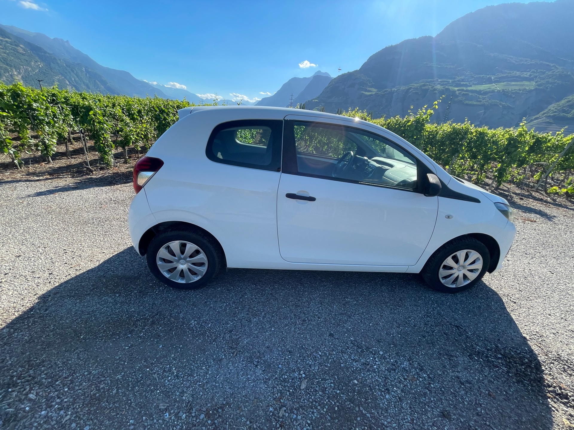 PEUGEOT 108 1.0 VTi Access-image-4