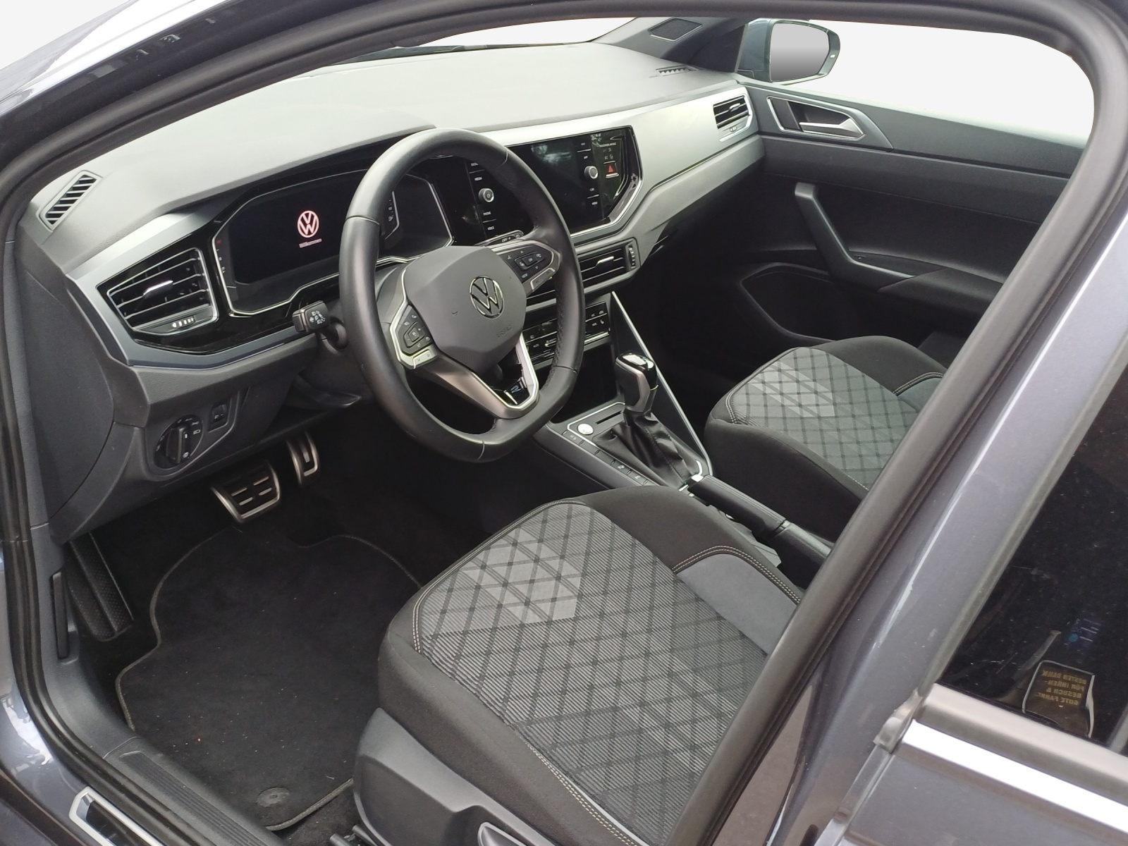 VW Polo 1.0 TSI R-Line DSG-image-7
