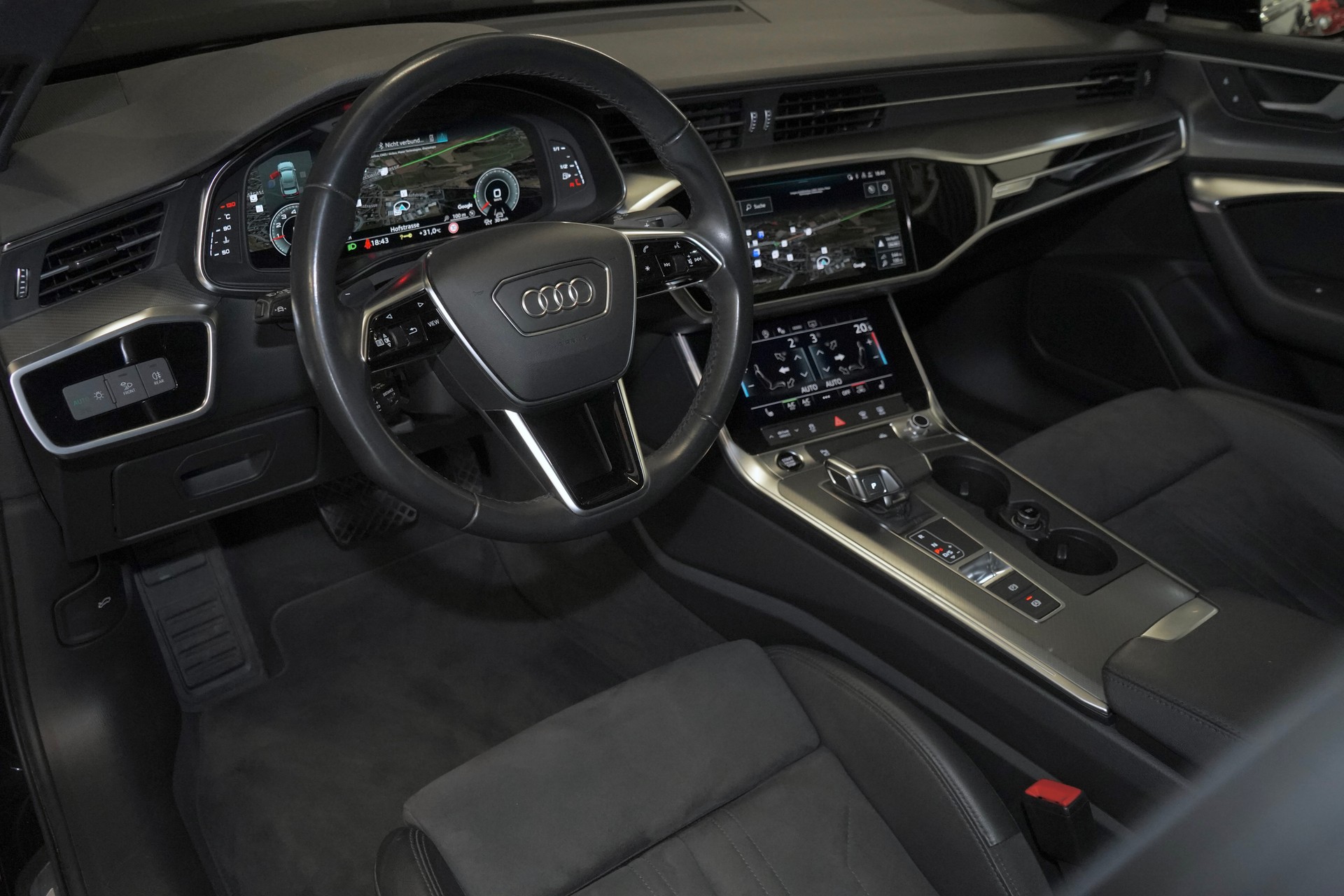 AUDI A6 Limousine 45 TFSI Sport S-tronic S-Line-image-6