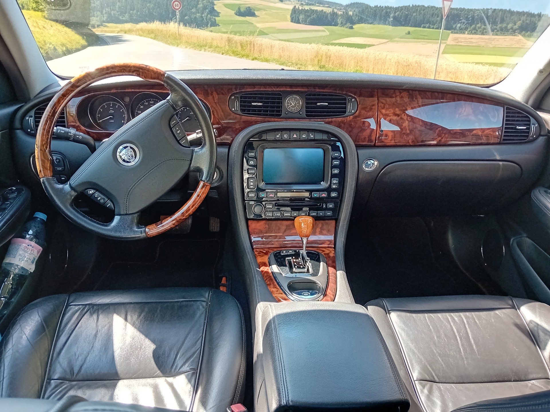 JAGUAR 3.5 V8 Executive LWB-image-4