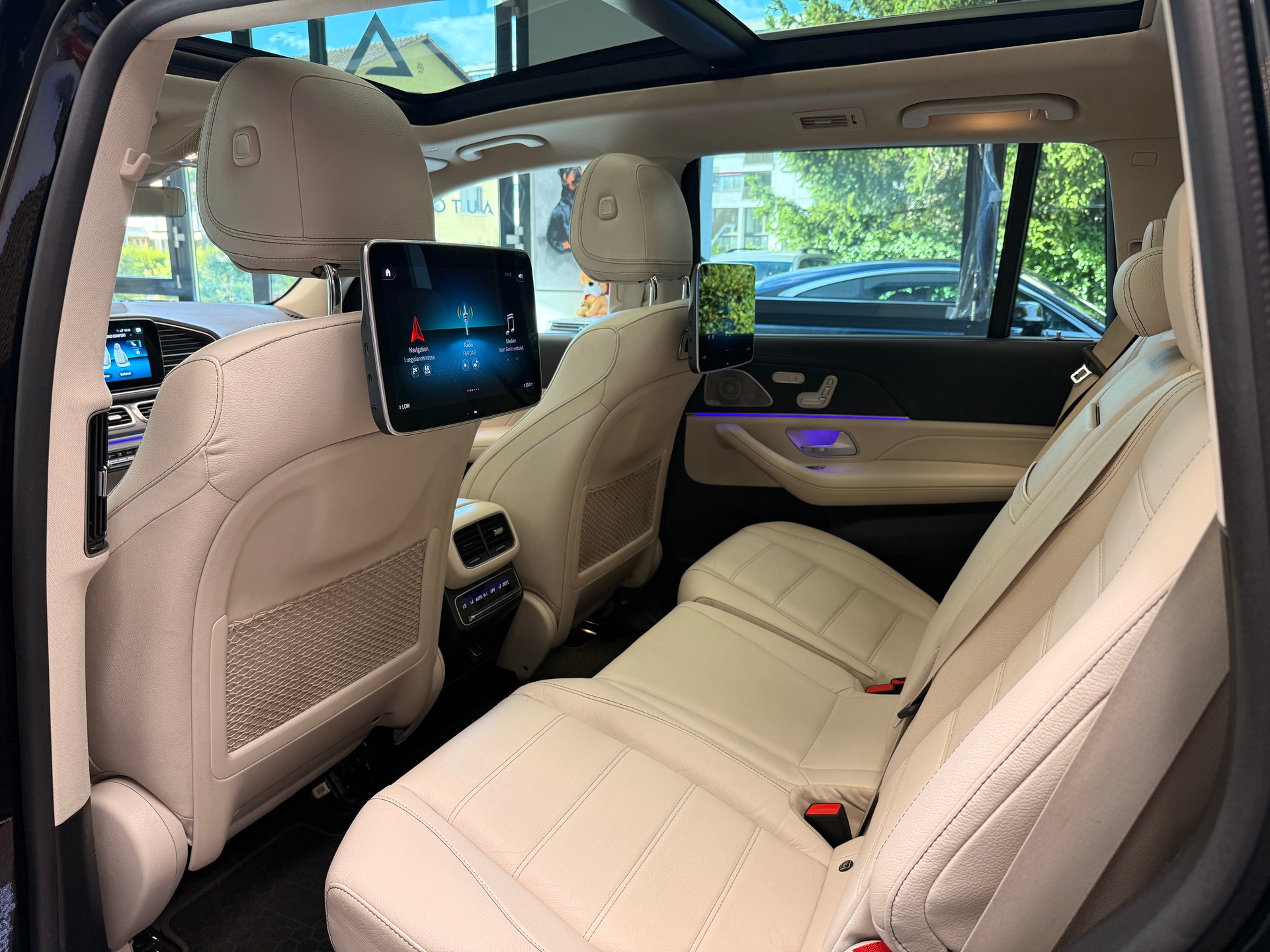 MERCEDES-BENZ GLS 400 d AMG Line 4matic-image-10