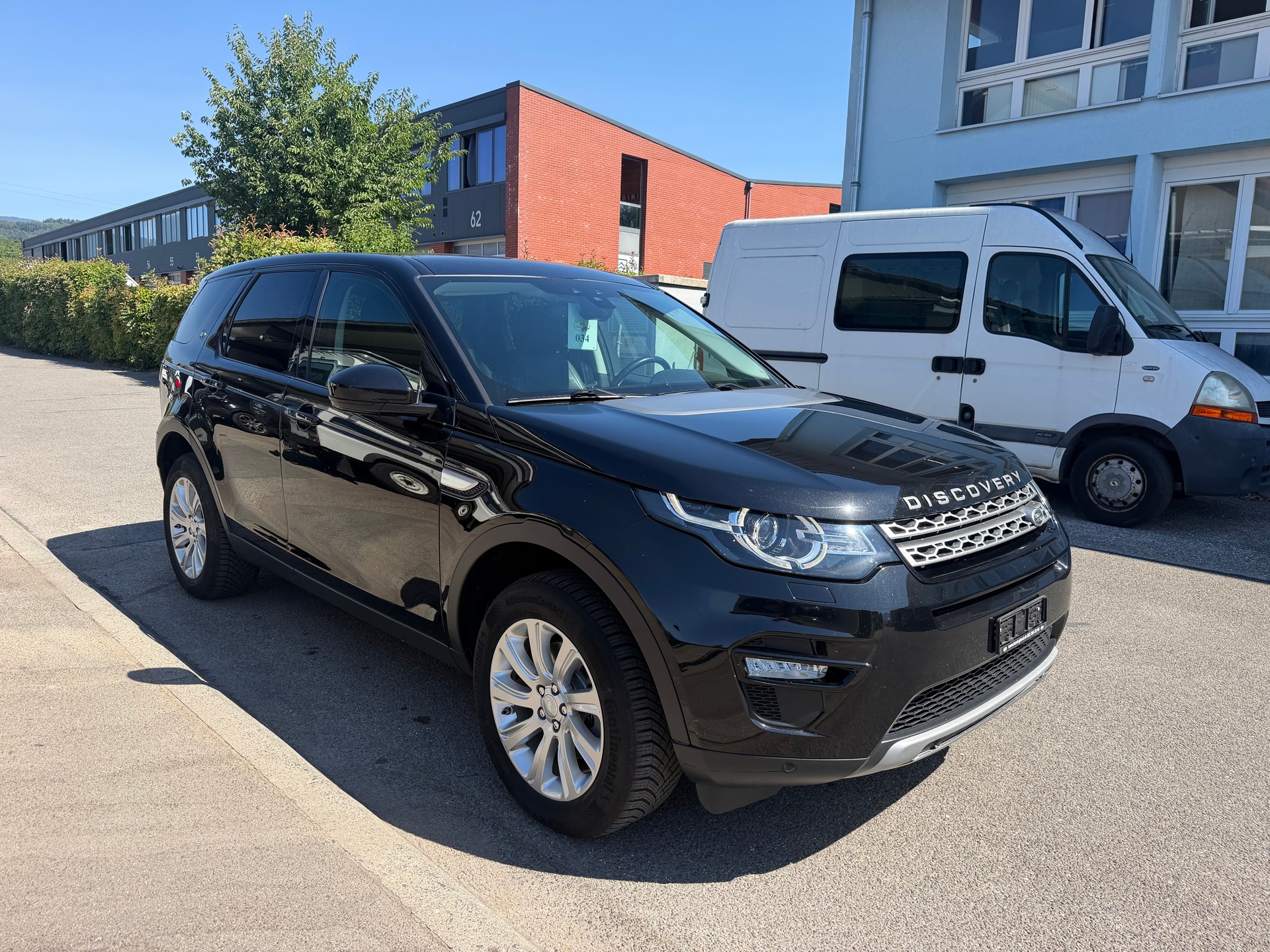 LAND ROVER Discovery Sport 2.0 Si4 HSE AT9-image-0
