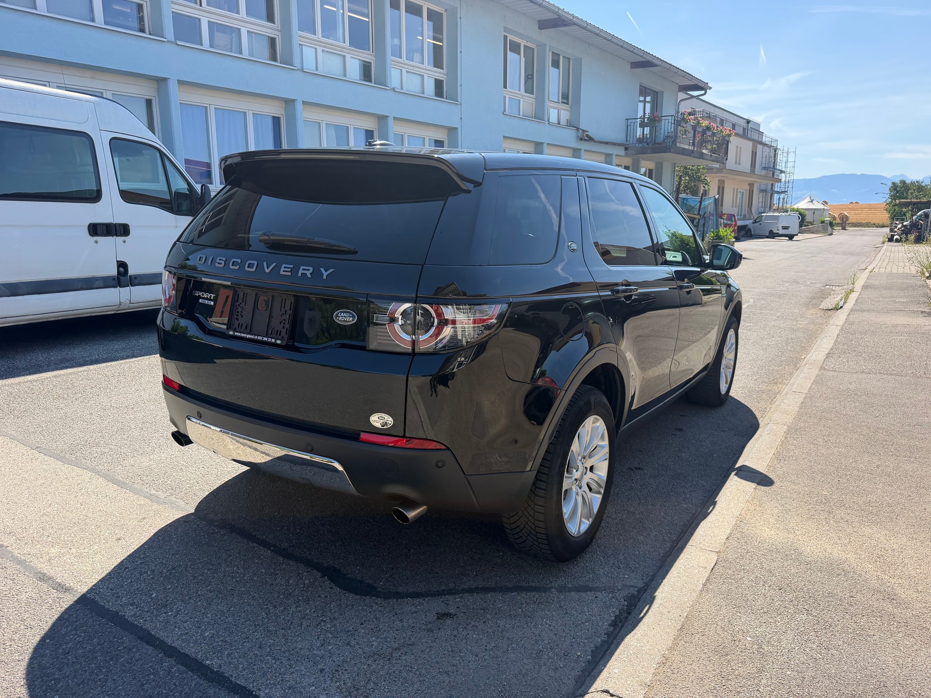 LAND ROVER Discovery Sport 2.0 Si4 HSE AT9-image-3