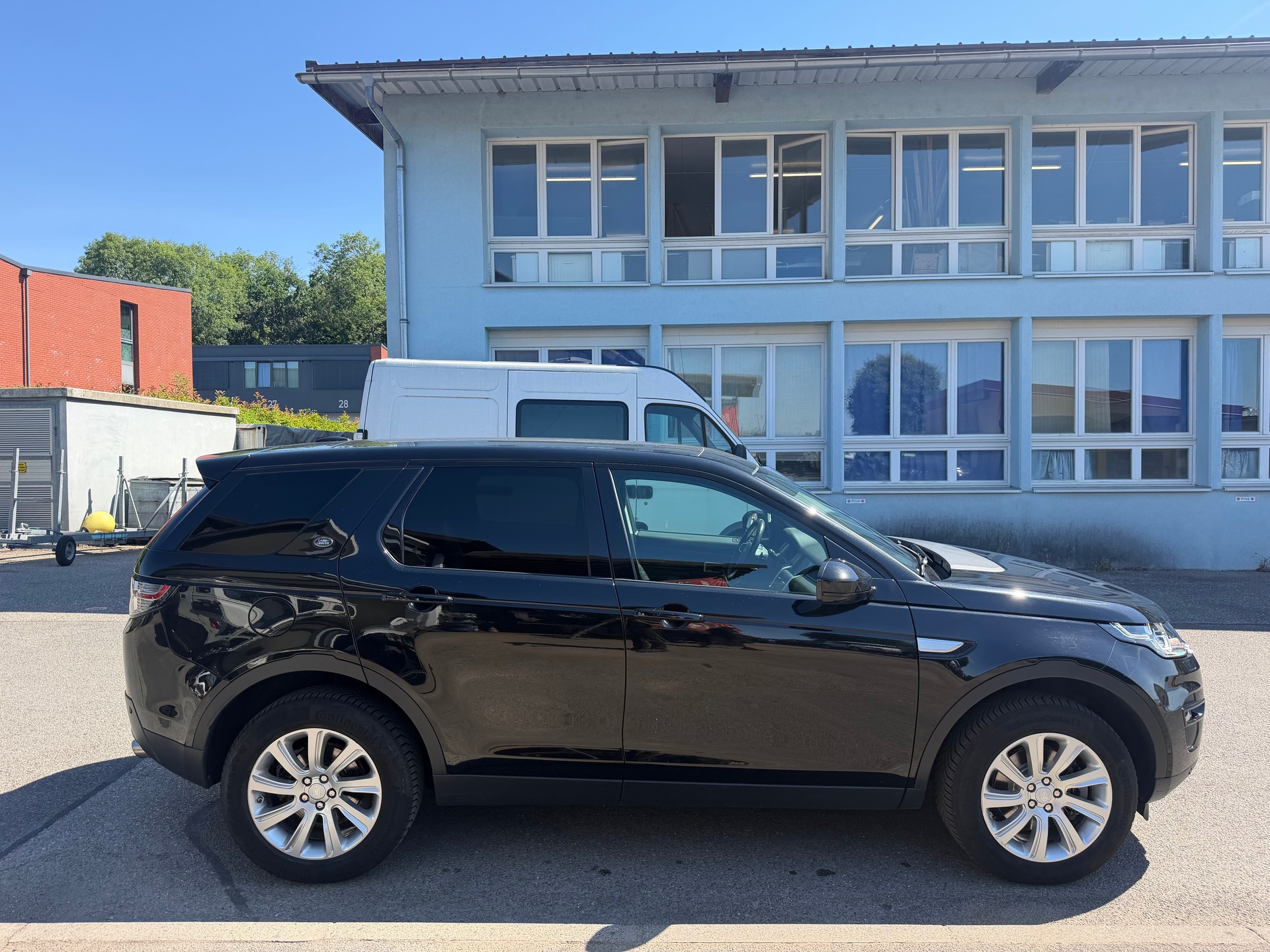 LAND ROVER Discovery Sport 2.0 Si4 HSE AT9-image-2
