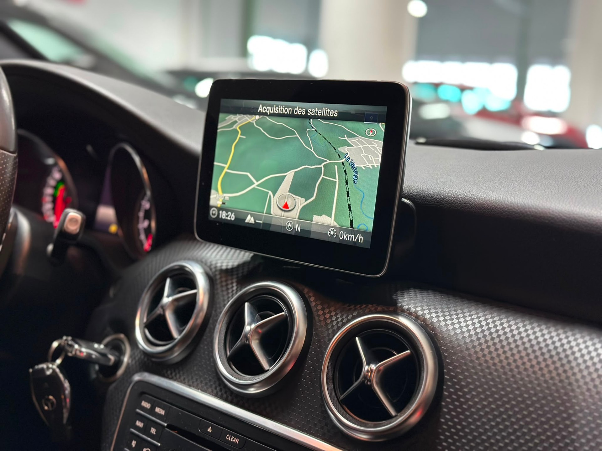 MERCEDES-BENZ A 200 Urban 7G-DCT-image-12