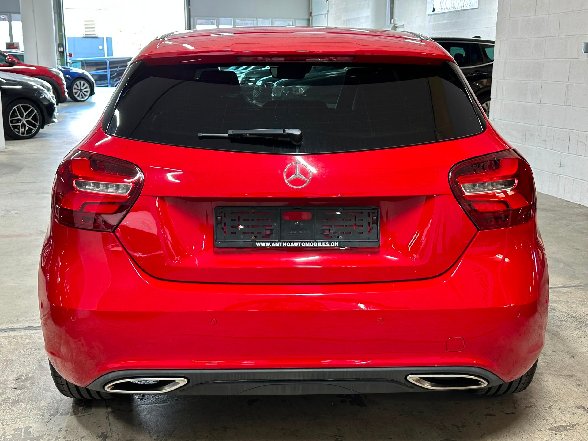MERCEDES-BENZ A 200 Urban 7G-DCT-image-5