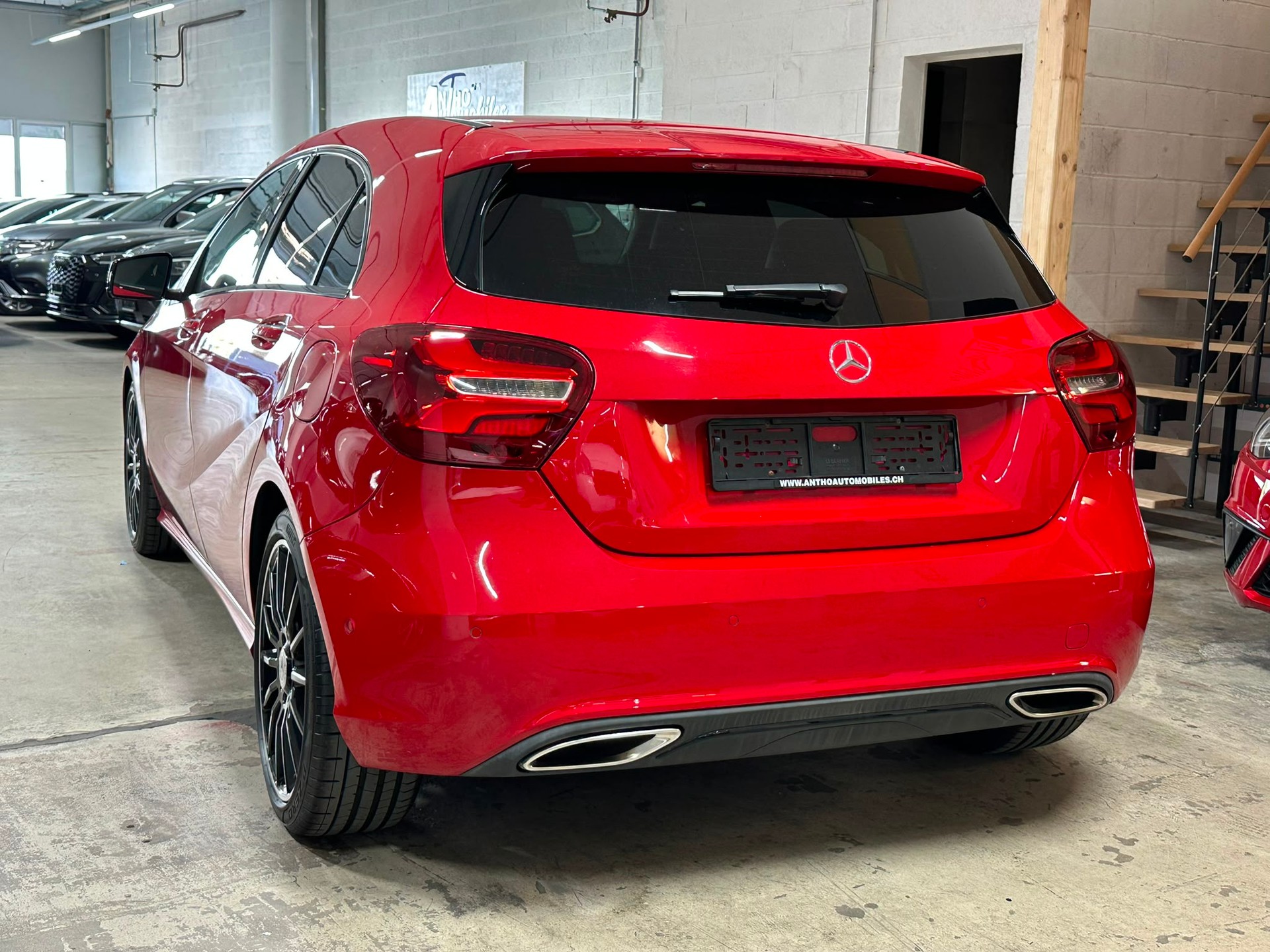 MERCEDES-BENZ A 200 Urban 7G-DCT-image-4