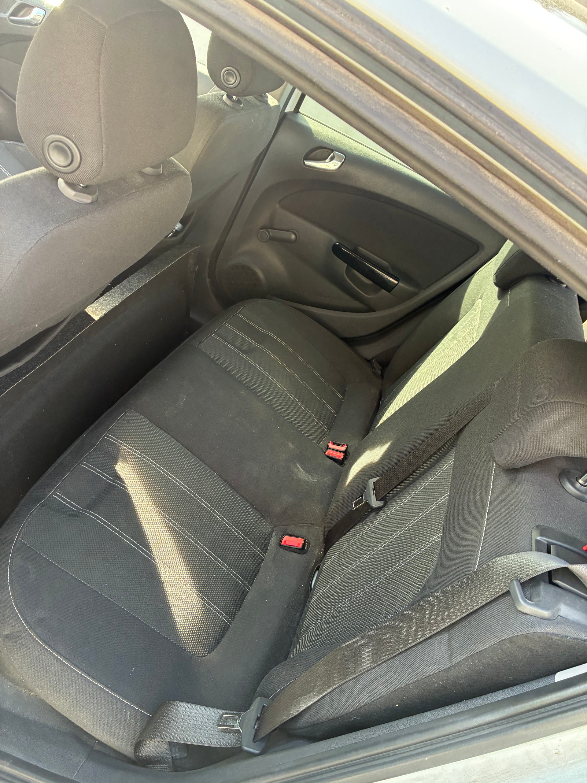 OPEL Corsa 1.4 Turbo Color Edition-image-7