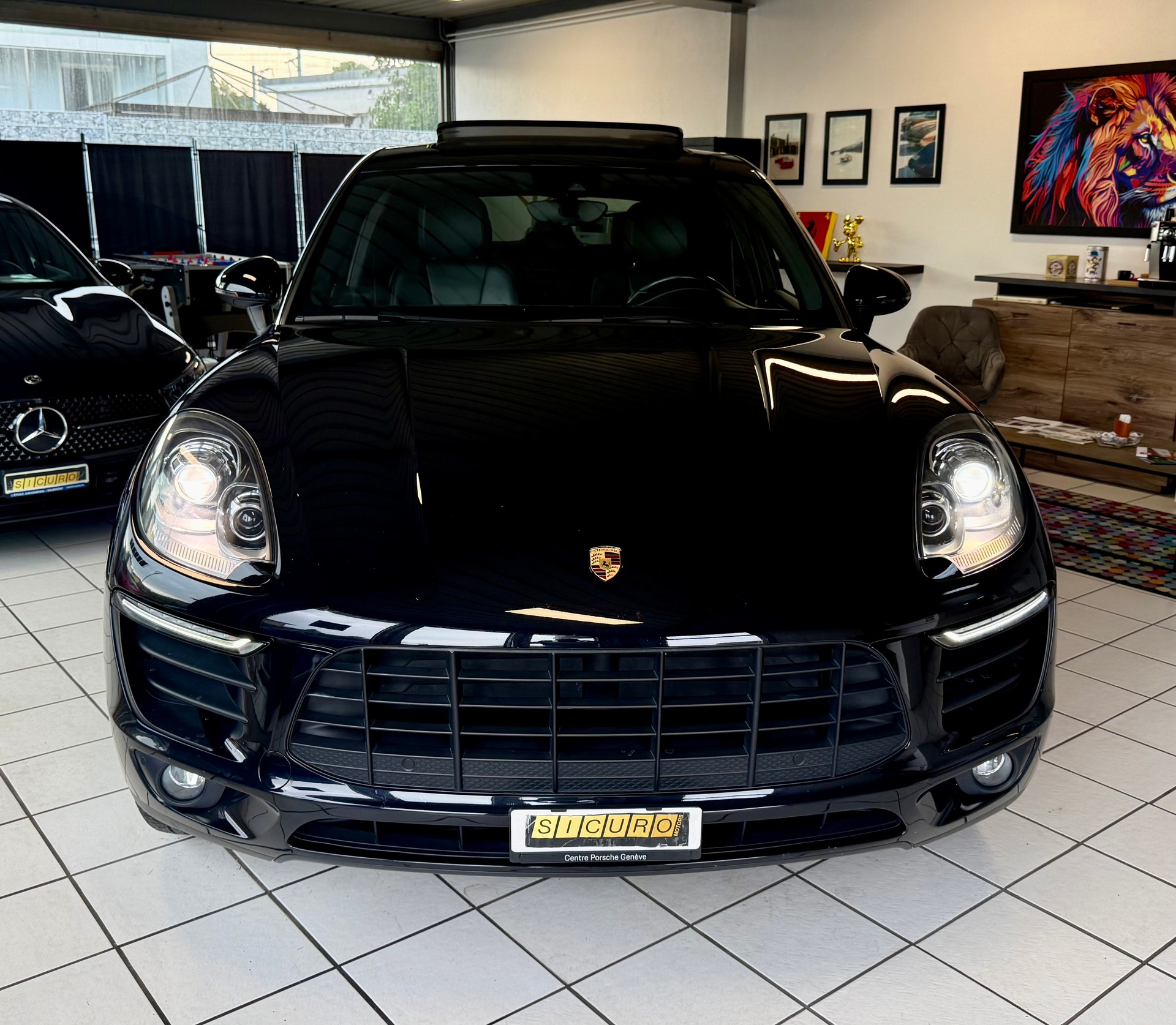 PORSCHE Macan S PDK-showroom-element-2