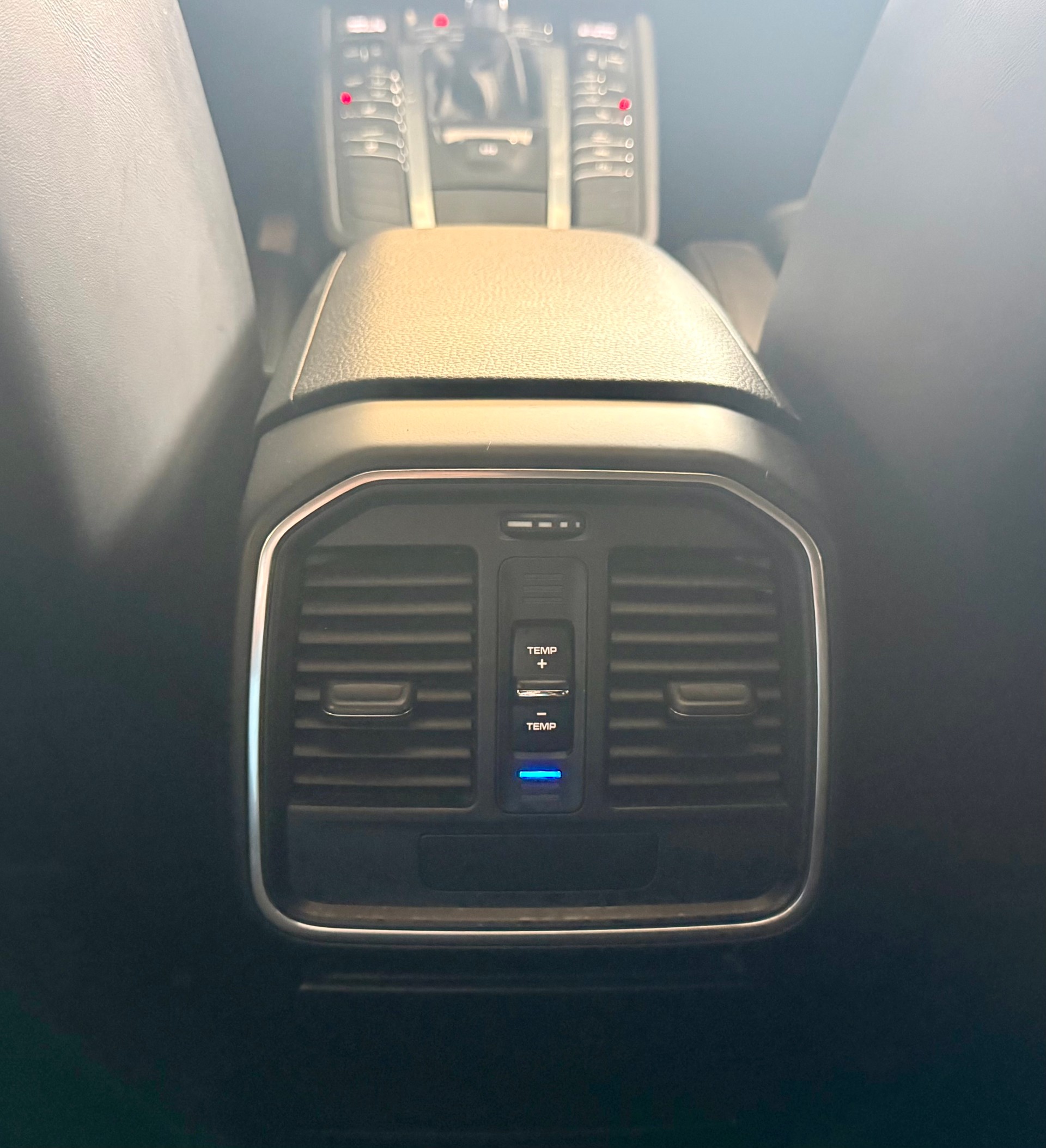 PORSCHE Macan S PDK-image-24
