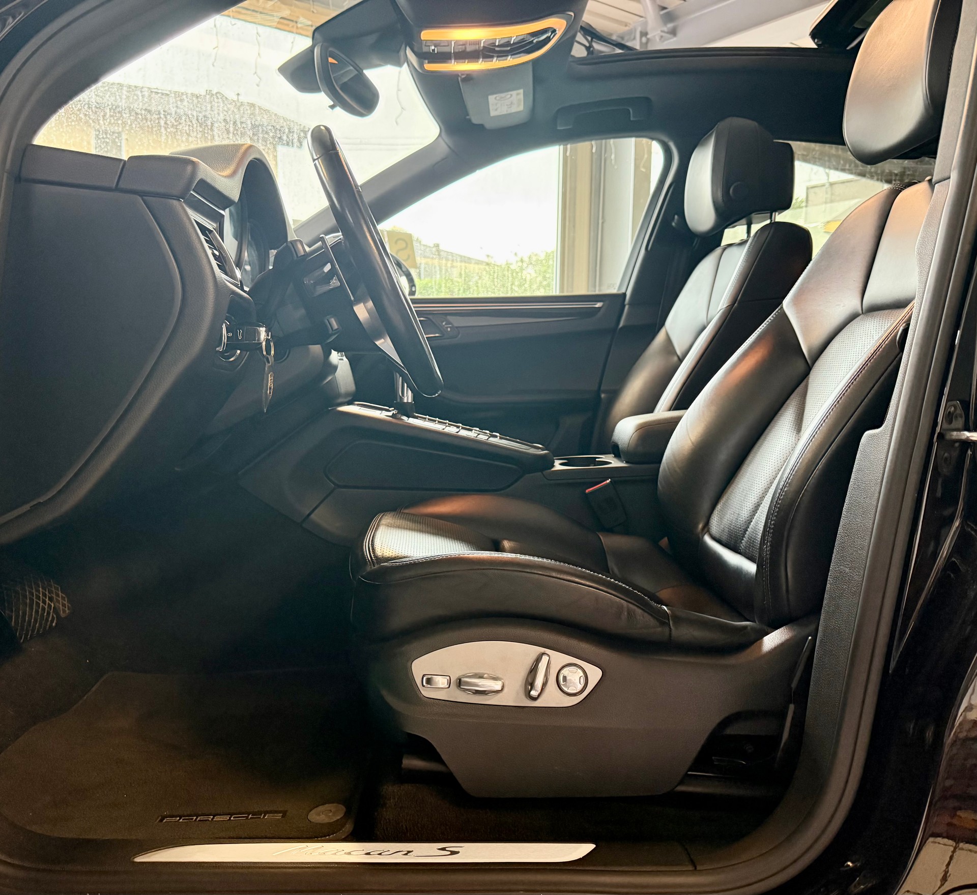 PORSCHE Macan S PDK-image-11