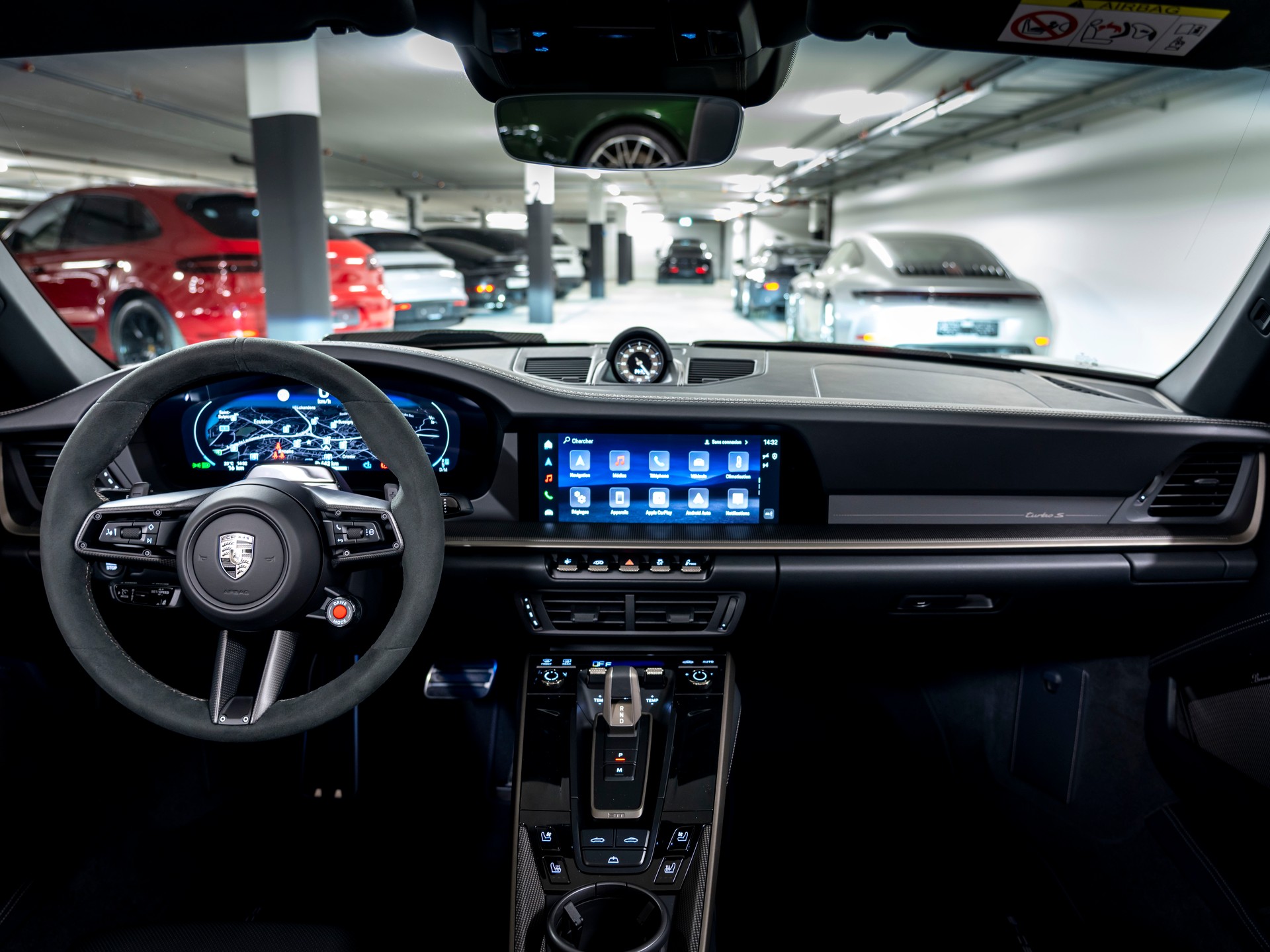 PORSCHE 911 Turbo S Cabriolet PDK-image-23