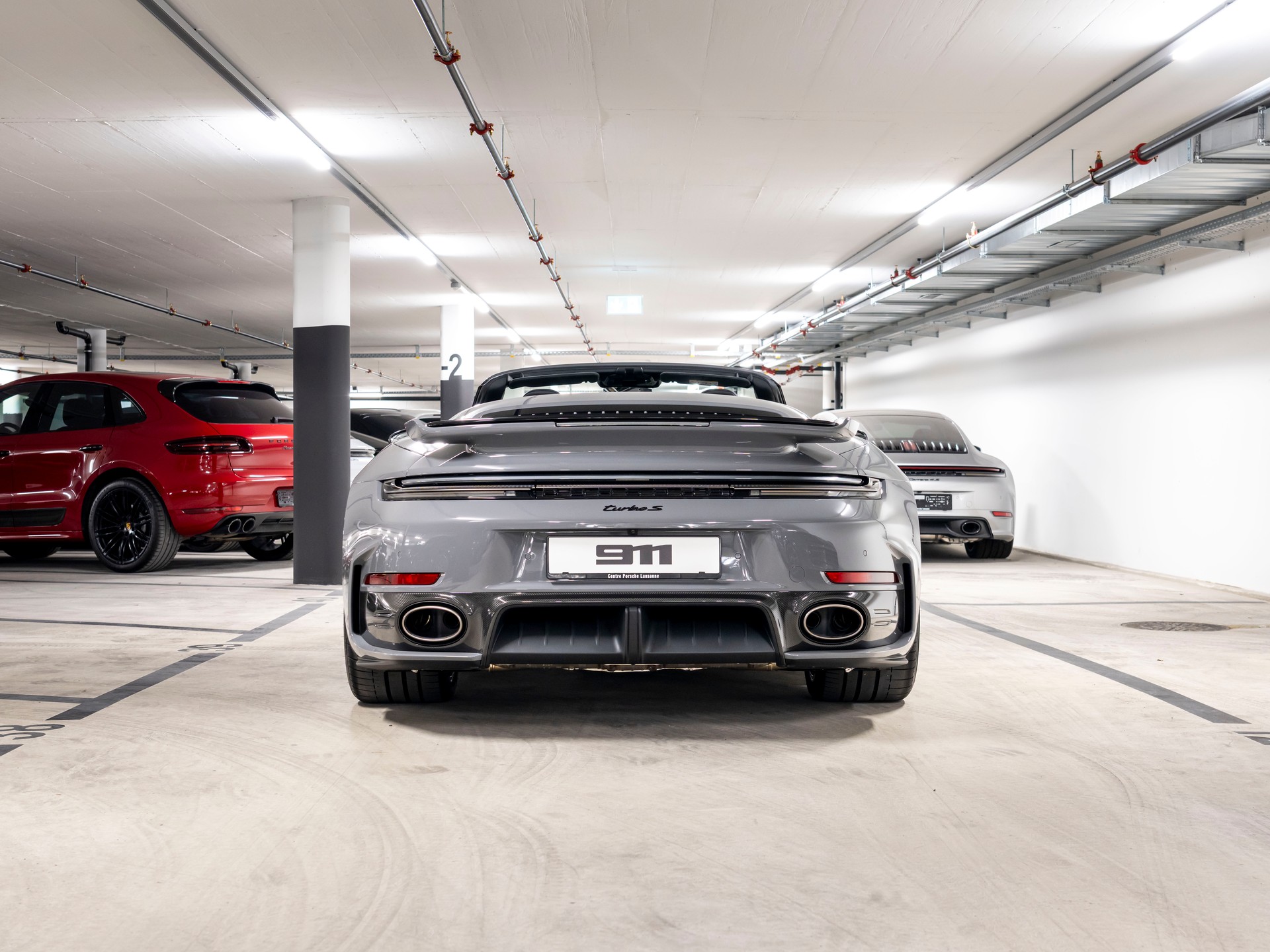 PORSCHE 911 Turbo S Cabriolet PDK-image-7