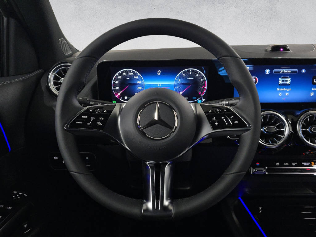 MERCEDES-BENZ GLA 200 Night Star Progressive-image-11
