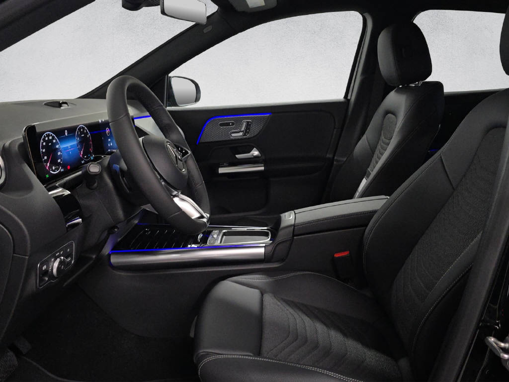 MERCEDES-BENZ GLA 200 Night Star Progressive-image-9