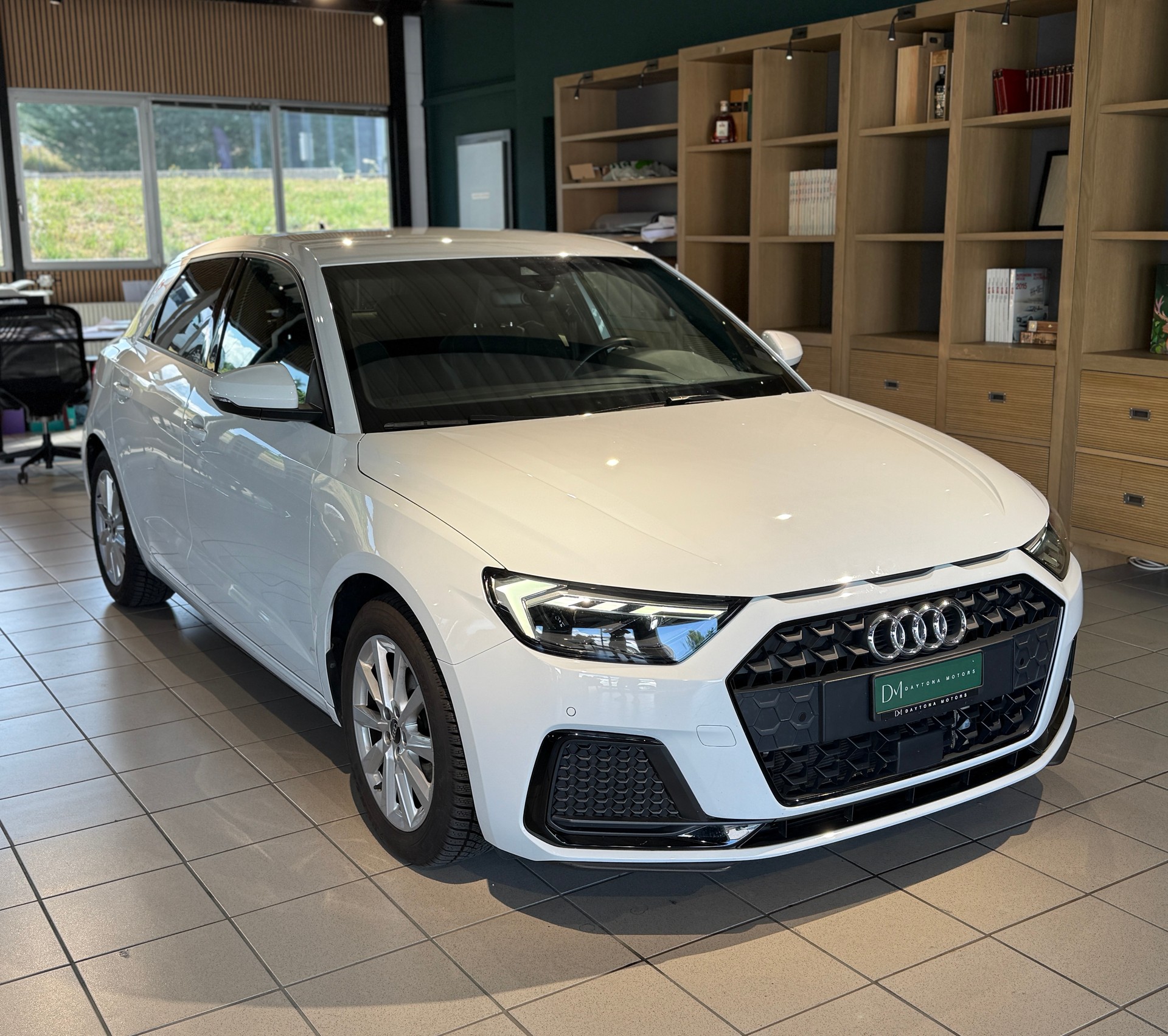 AUDI A1 Sportback 30 TFSI S Line S-tronic-showroom-element-1