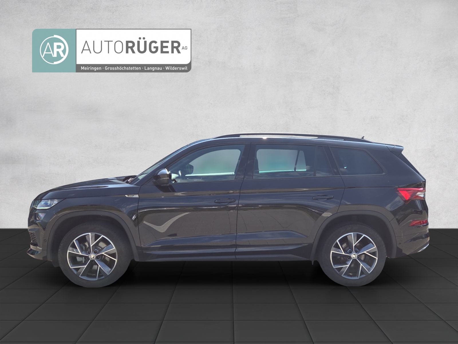 SKODA Kodiaq 2.0 TSI 4x4 SportLine-image-2