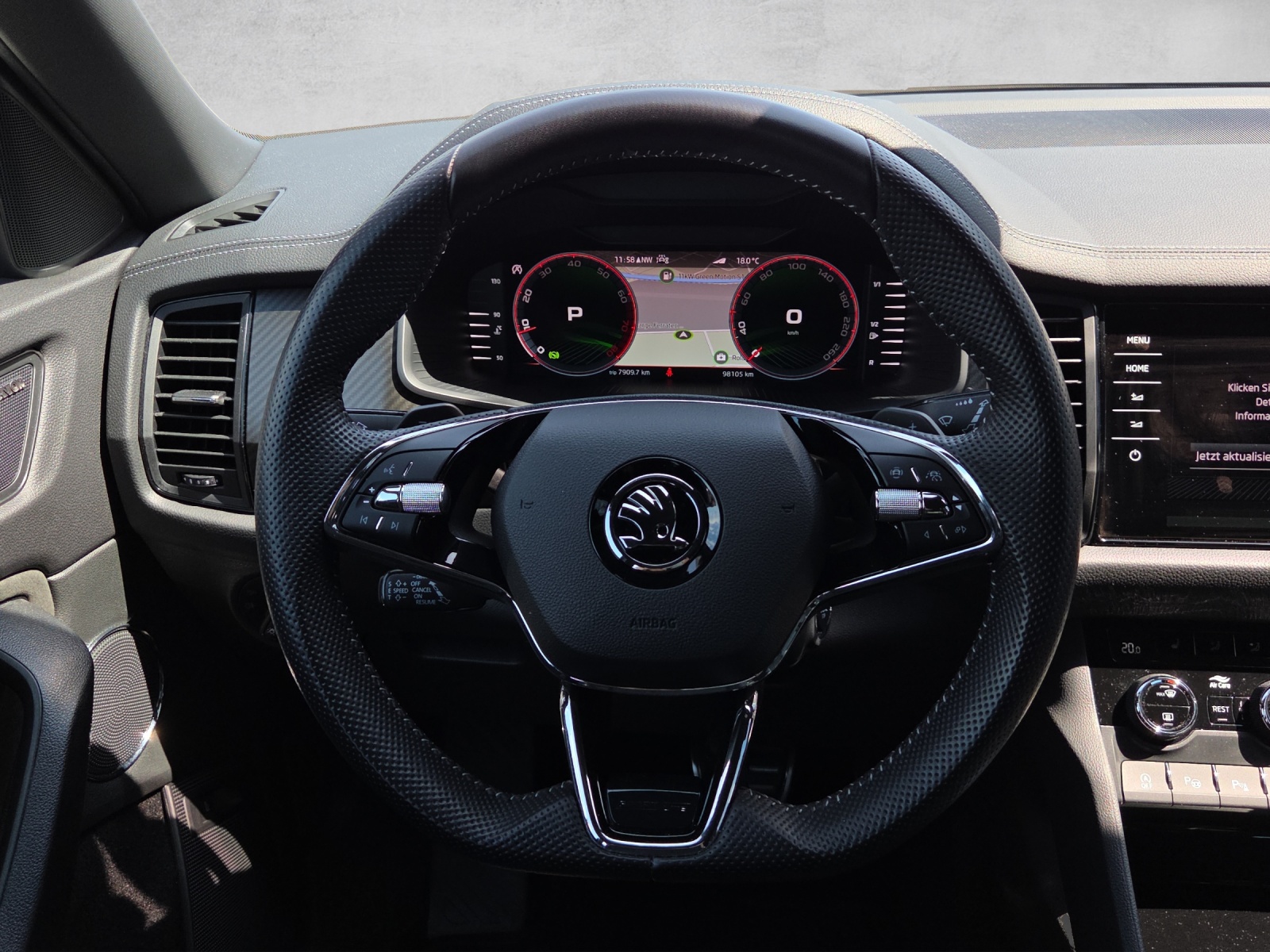 SKODA Kodiaq 2.0 TSI 4x4 SportLine-image-10