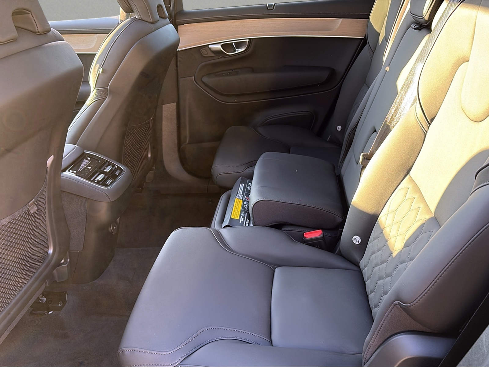 VOLVO XC90 B5 Benzin Mild Hybrid AWD Ultra Bright Geartronic-image-5