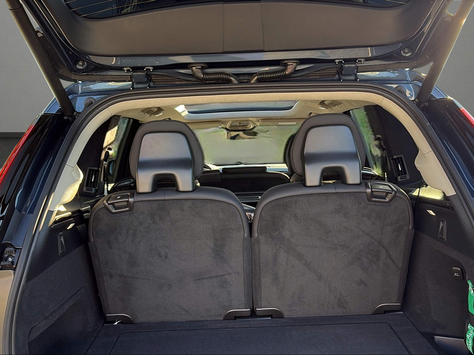 VOLVO XC90 B5 Benzin Mild Hybrid AWD Ultra Bright Geartronic-image-8