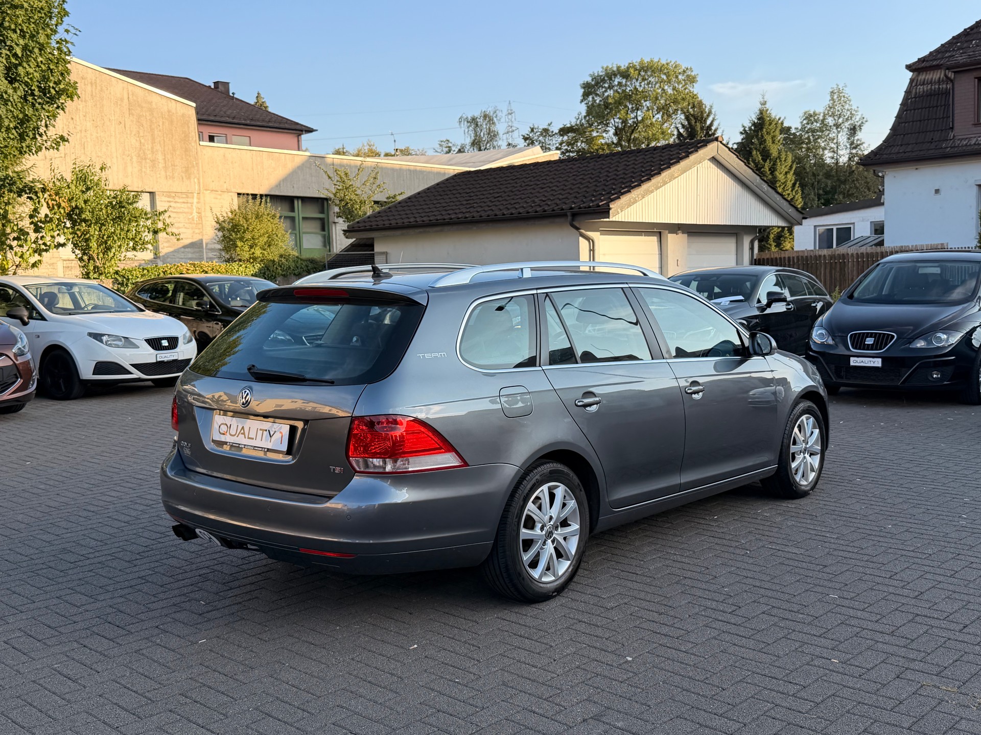 VW Golf Variant 1.4 TSI Team DSG-image-3