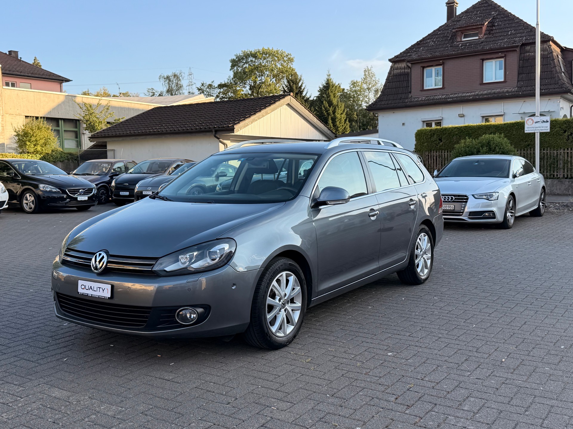 VW Golf Variant 1.4 TSI Team DSG-image-5