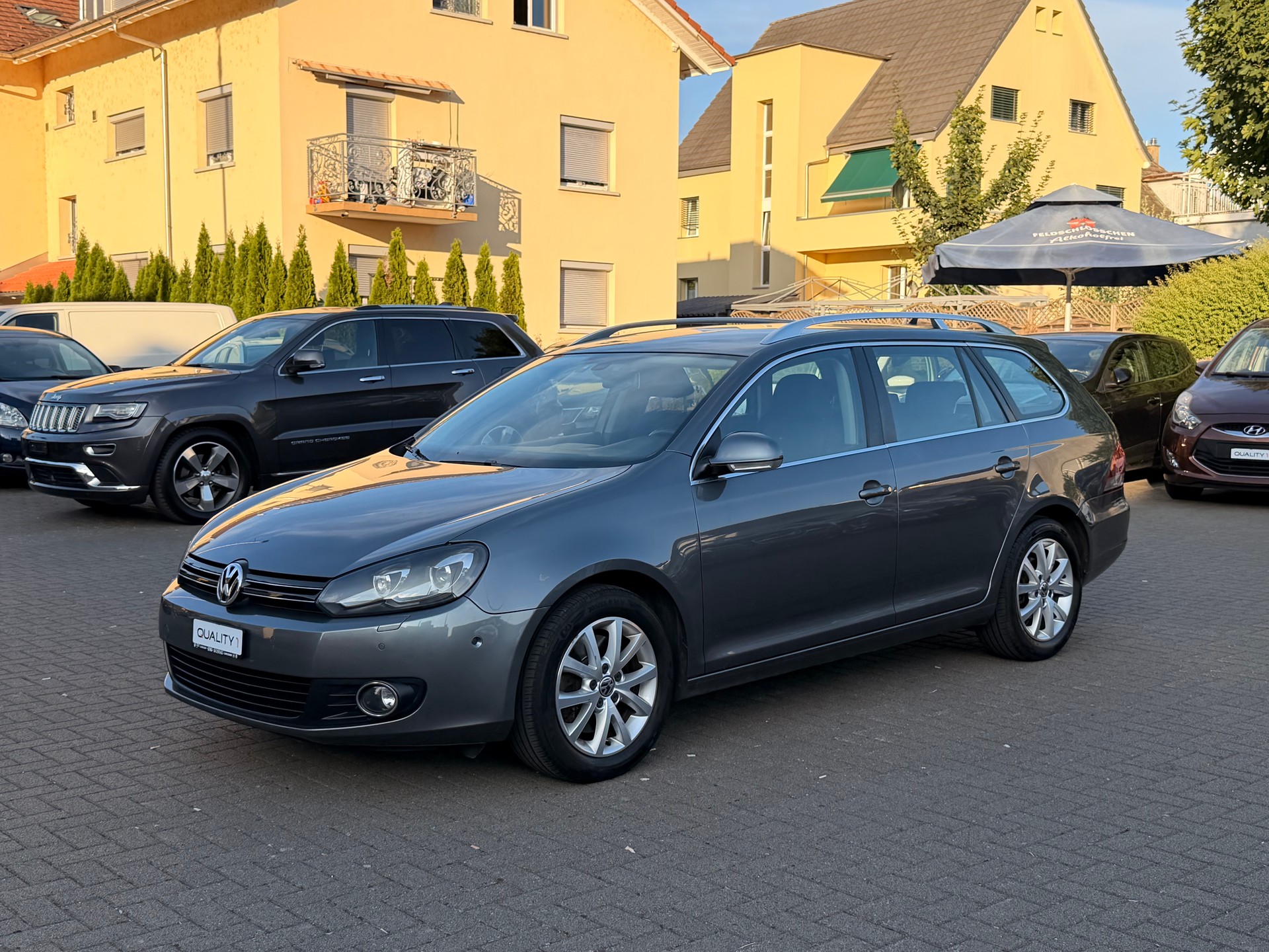 VW Golf Variant 1.4 TSI Team DSG-image-2