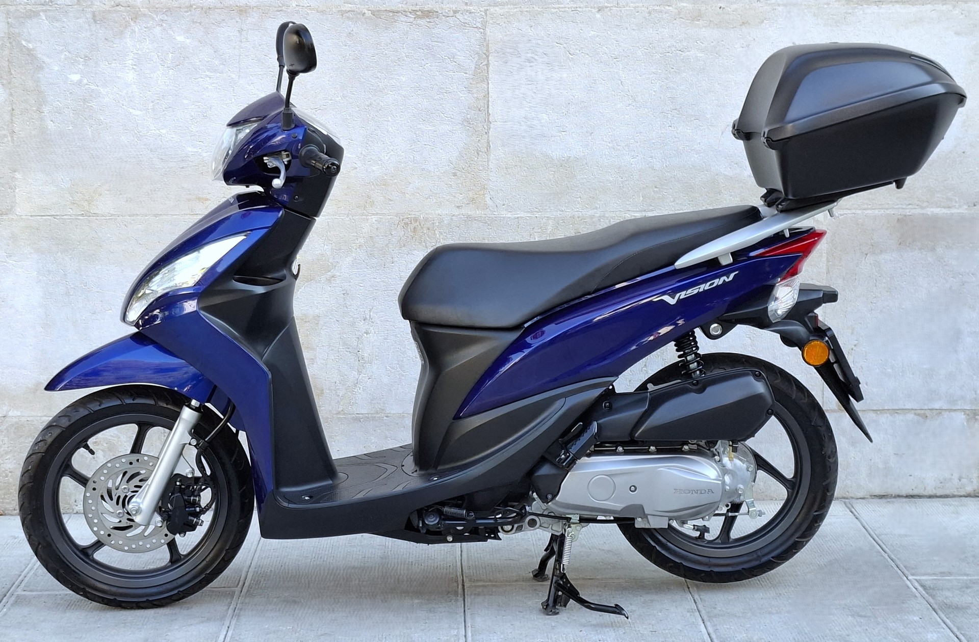 HONDA NSC Vision 50-showroom-element-2