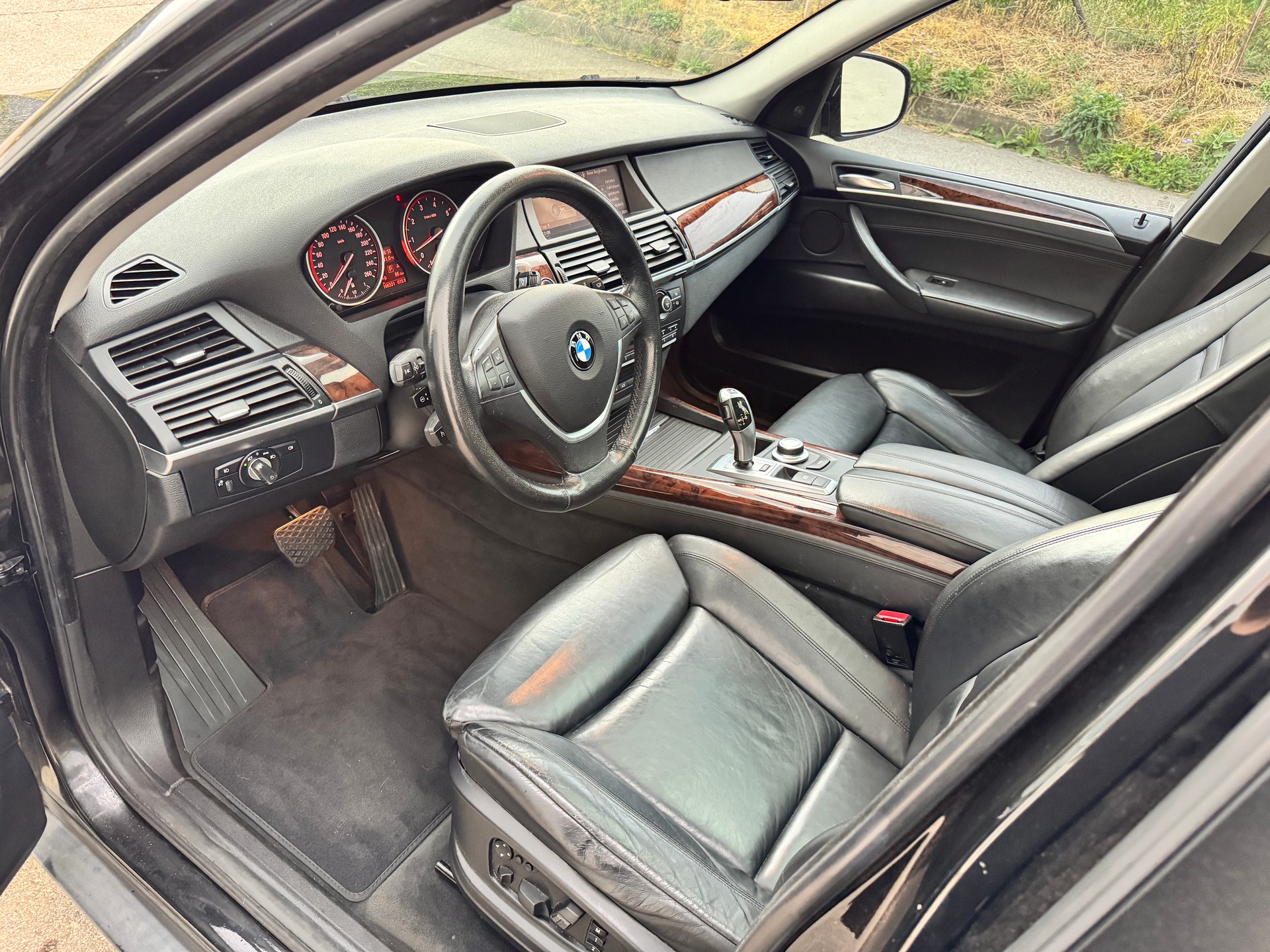 BMW X5 xDrive 48i (4.8i) Steptronic-image-4