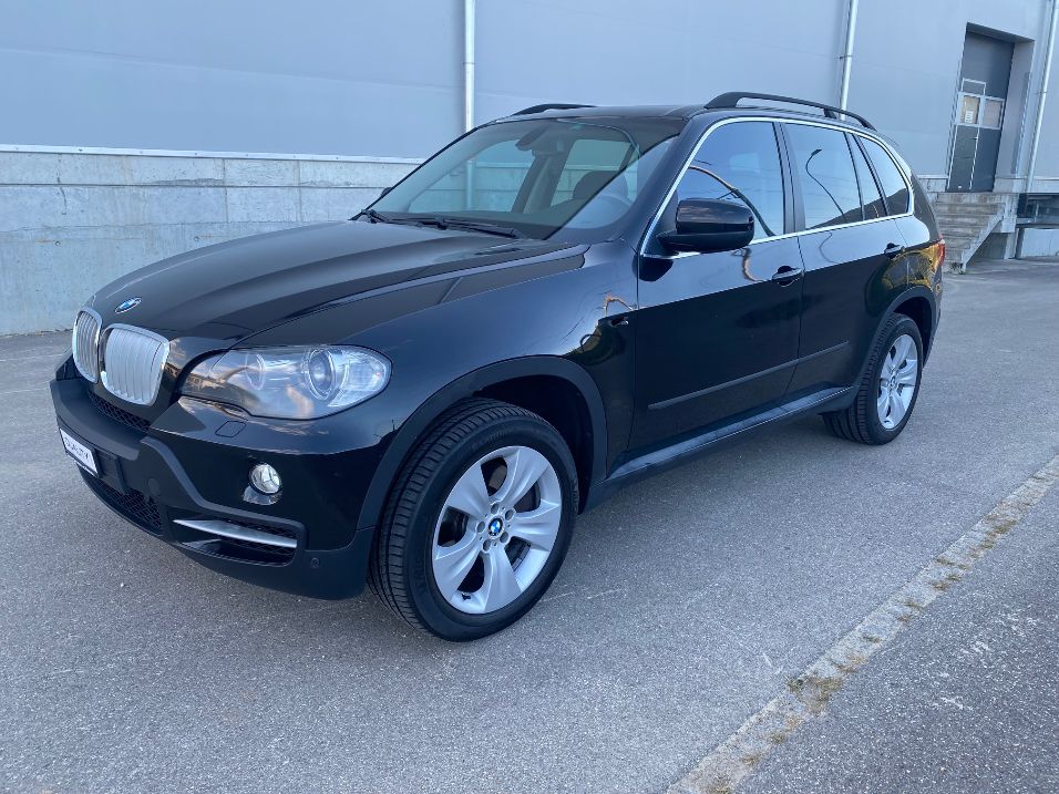 BMW X5 xDrive 48i (4.8i) Steptronic-image-0