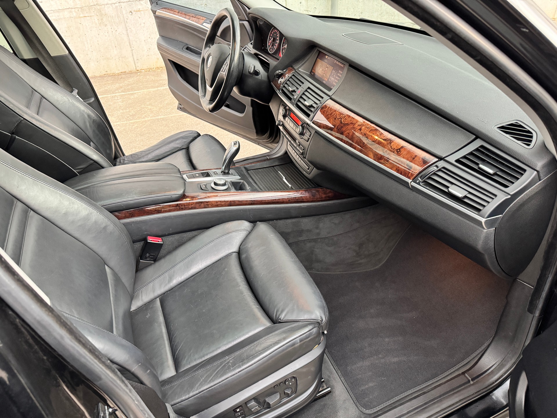 BMW X5 xDrive 48i (4.8i) Steptronic-image-6