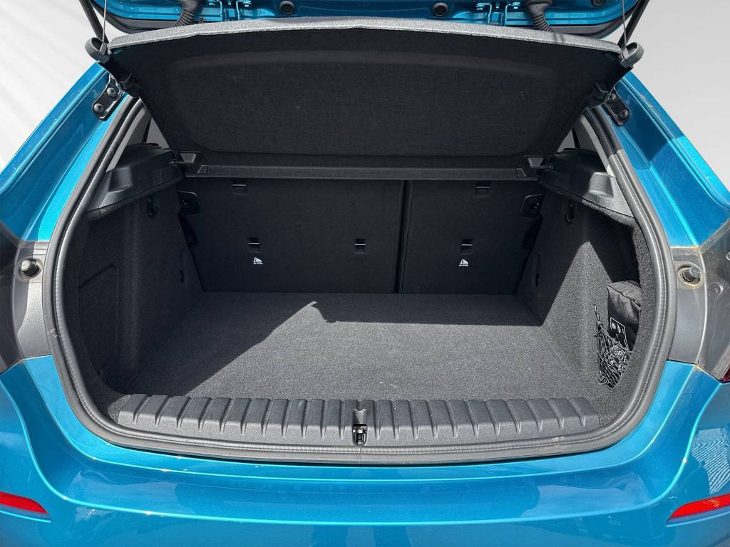 BMW 118i Sport Line Steptronic-image-8