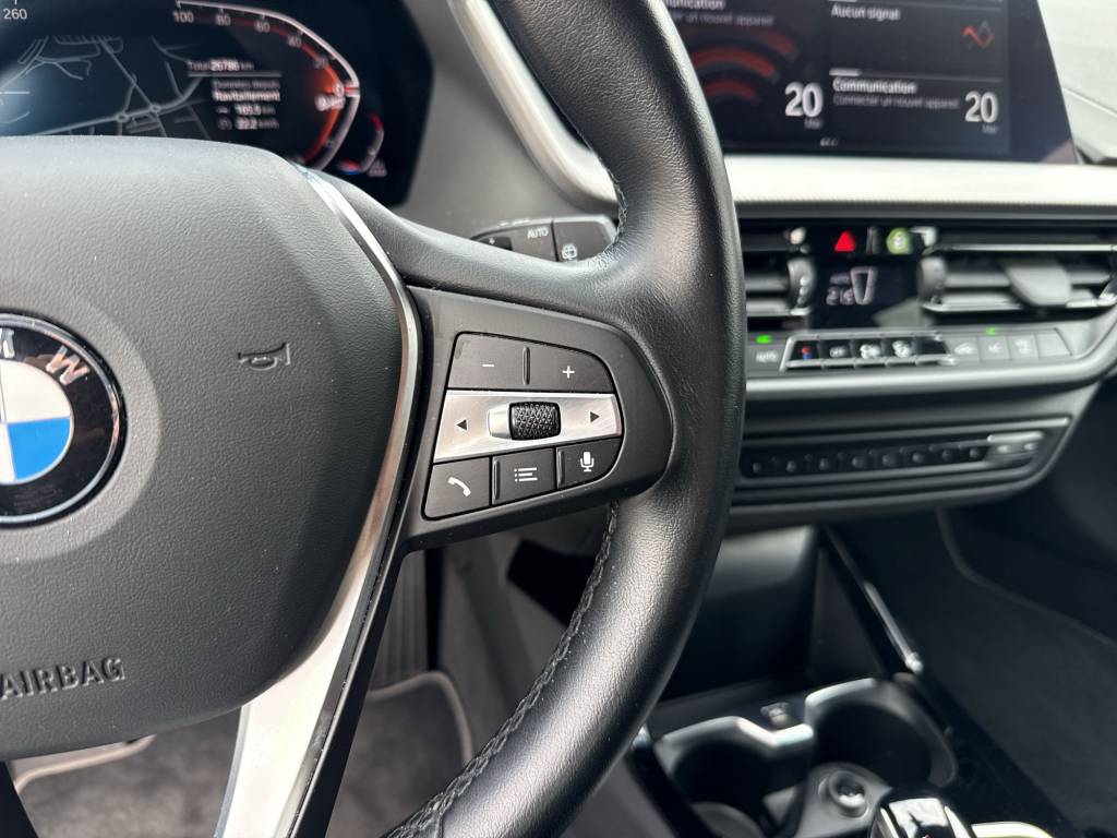 BMW 118i Sport Line Steptronic-image-16