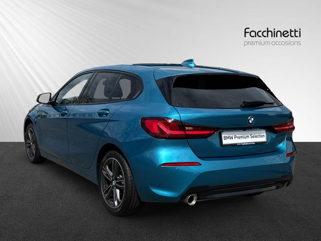 BMW 118i Sport Line Steptronic-image-3