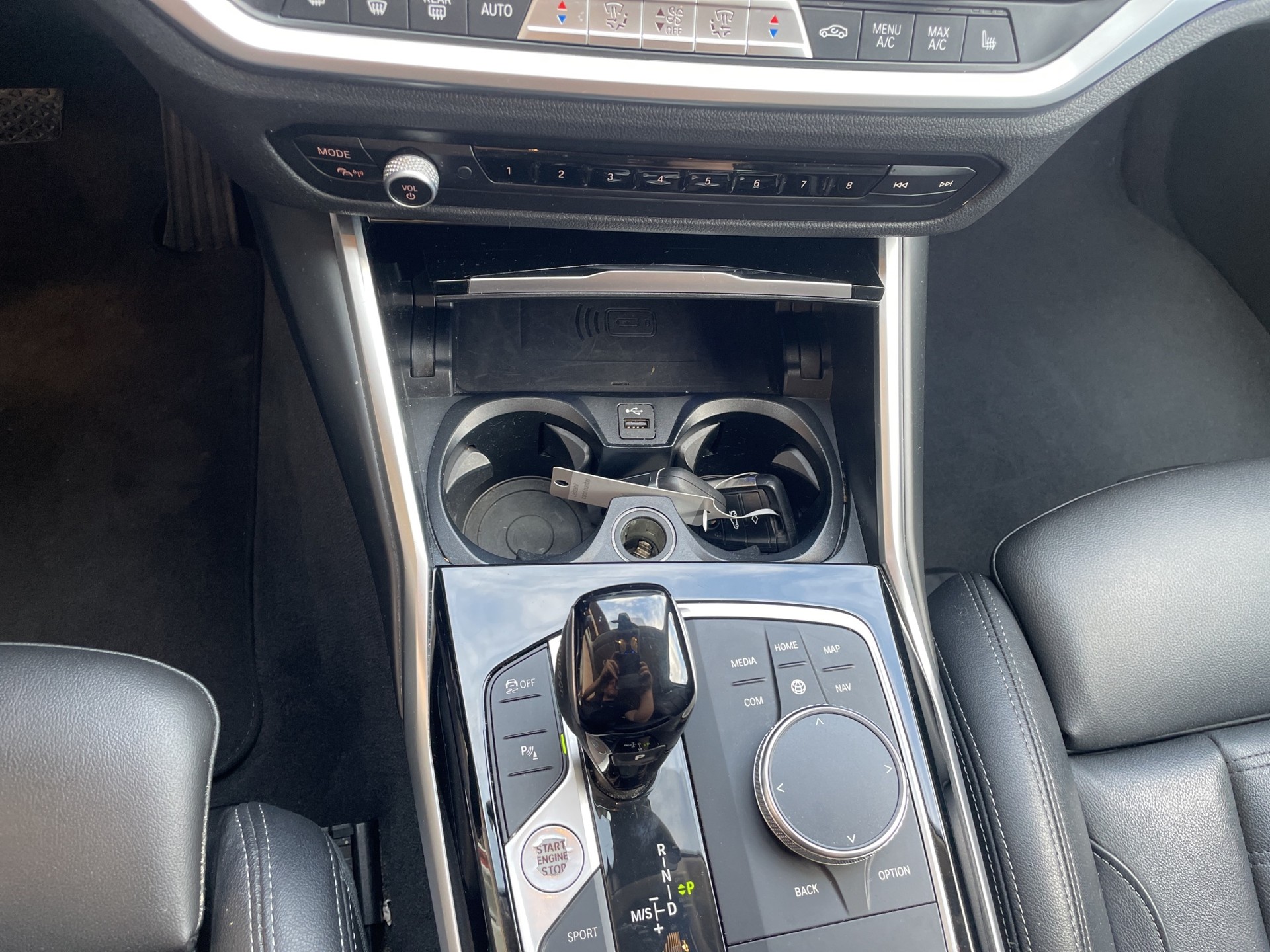BMW 320d xDrive 48V Touring Sport Line Steptronic-image-11