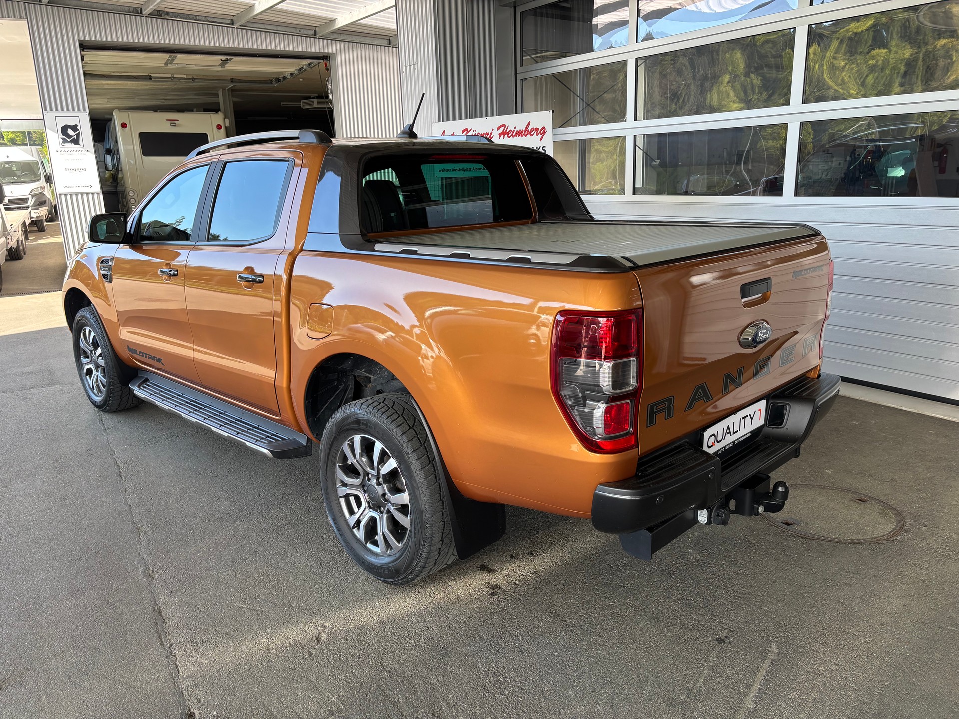 FORD Ranger Wildtrak 2.0 Eco Blue e-4WD Automat mit AHK 3500 kg-image-2