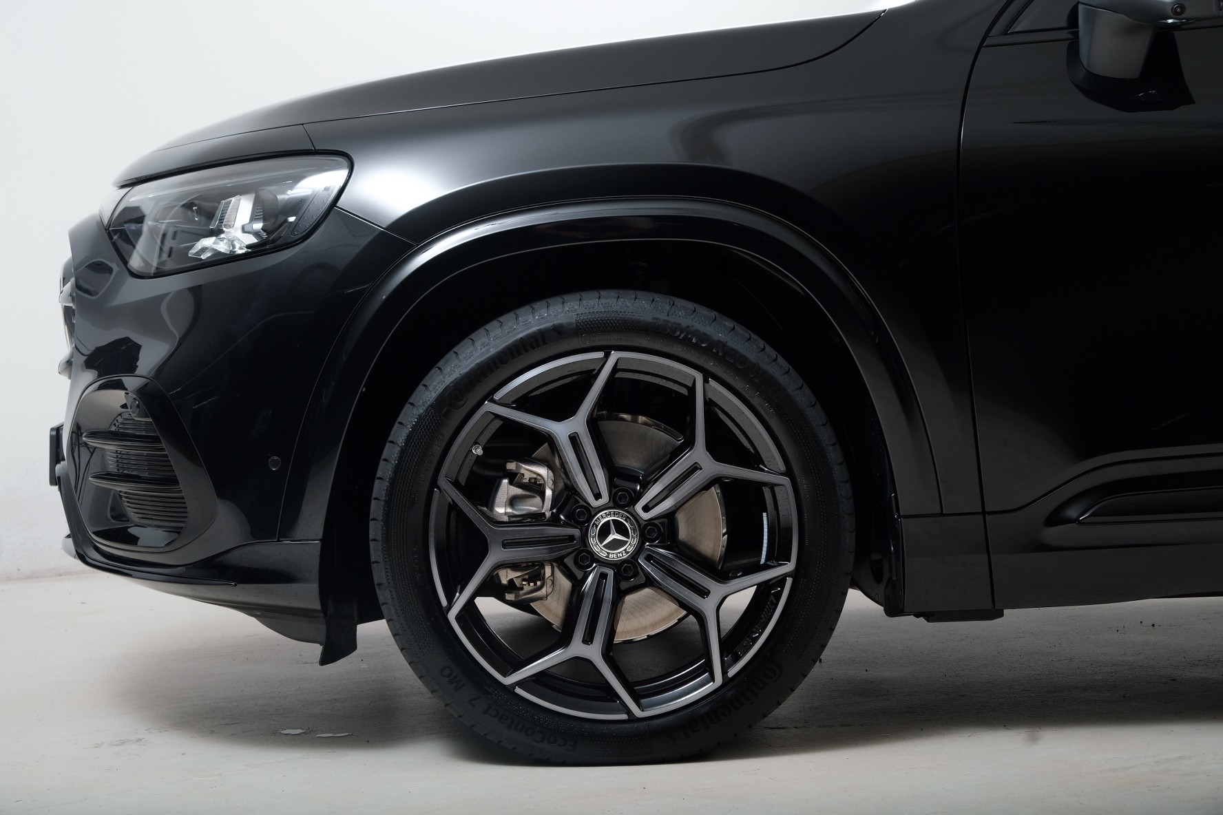 MERCEDES-BENZ GLB 220 4Matic 8G-Tronic-image-2