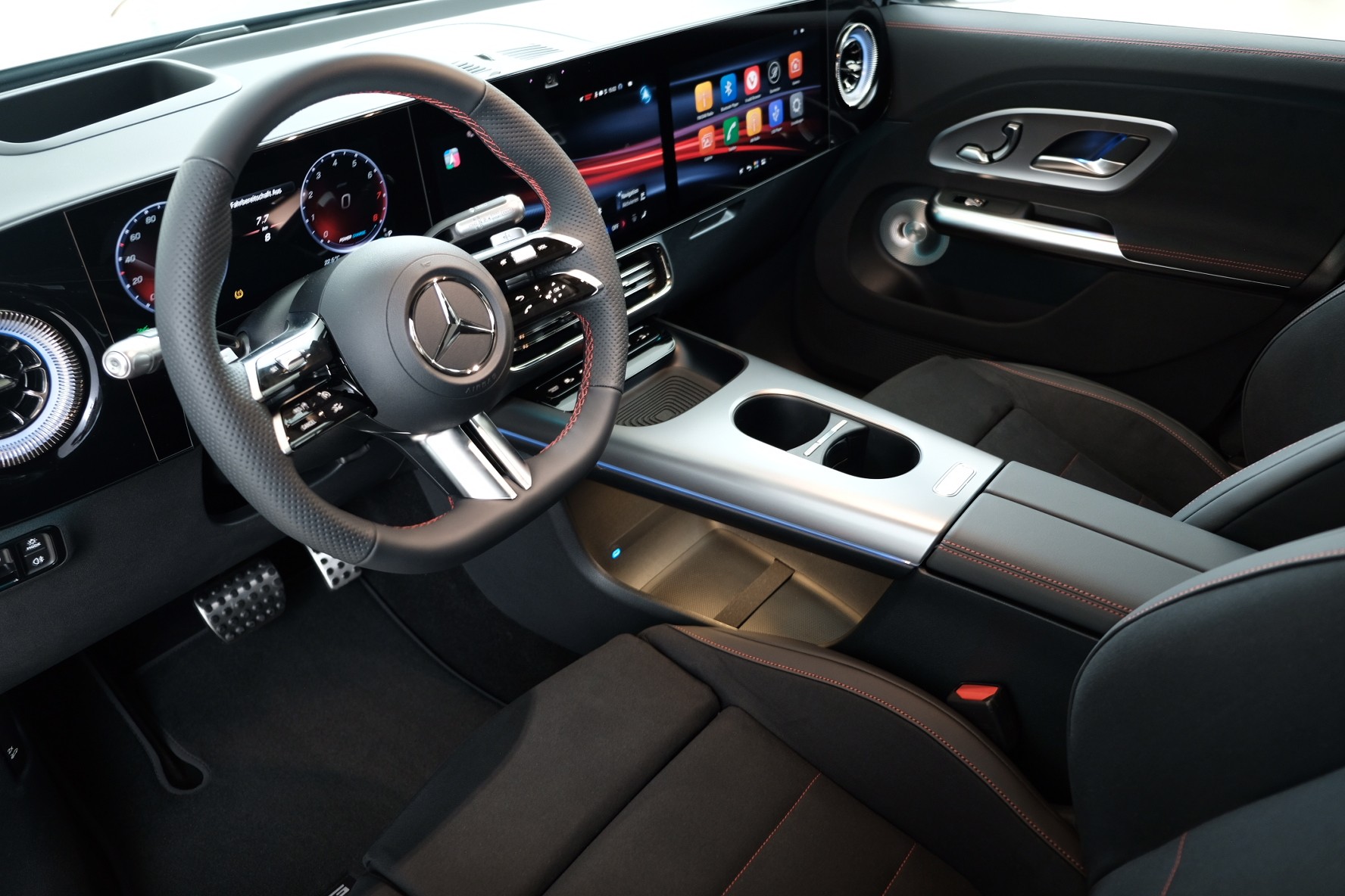MERCEDES-BENZ GLB 220 4Matic 8G-Tronic-image-8