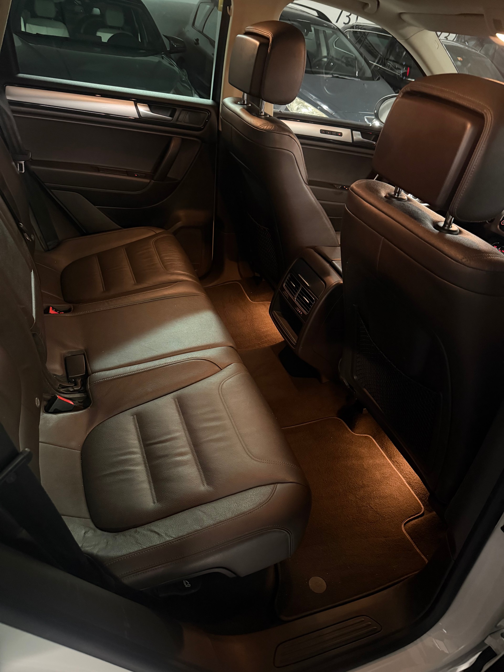VW Touareg 3.0 TDI BlueMotion Technology Tiptronic-image-7