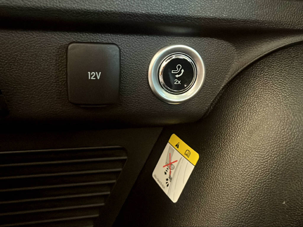 FORD Kuga 2.5 Hybrid Cool & Connect 4x4 mit Anhängerkupplung 1500kg-image-9