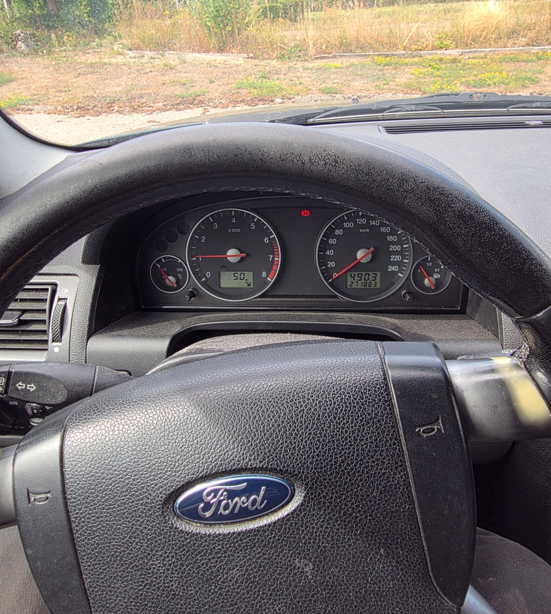 FORD Mondeo 2.0i 16V Ghia-image-3