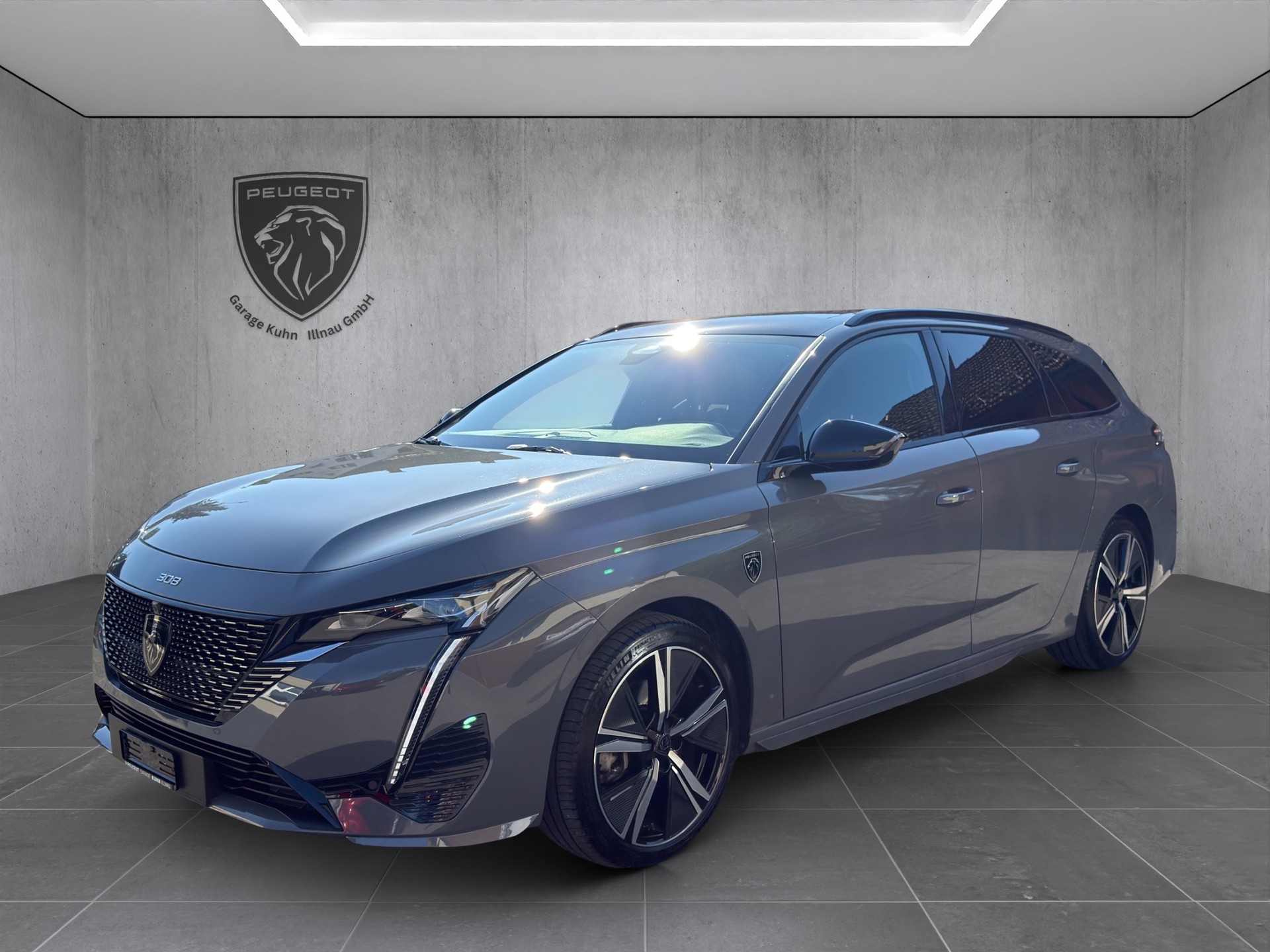 PEUGEOT 308 SW 1.2 PureTech GT-image-0
