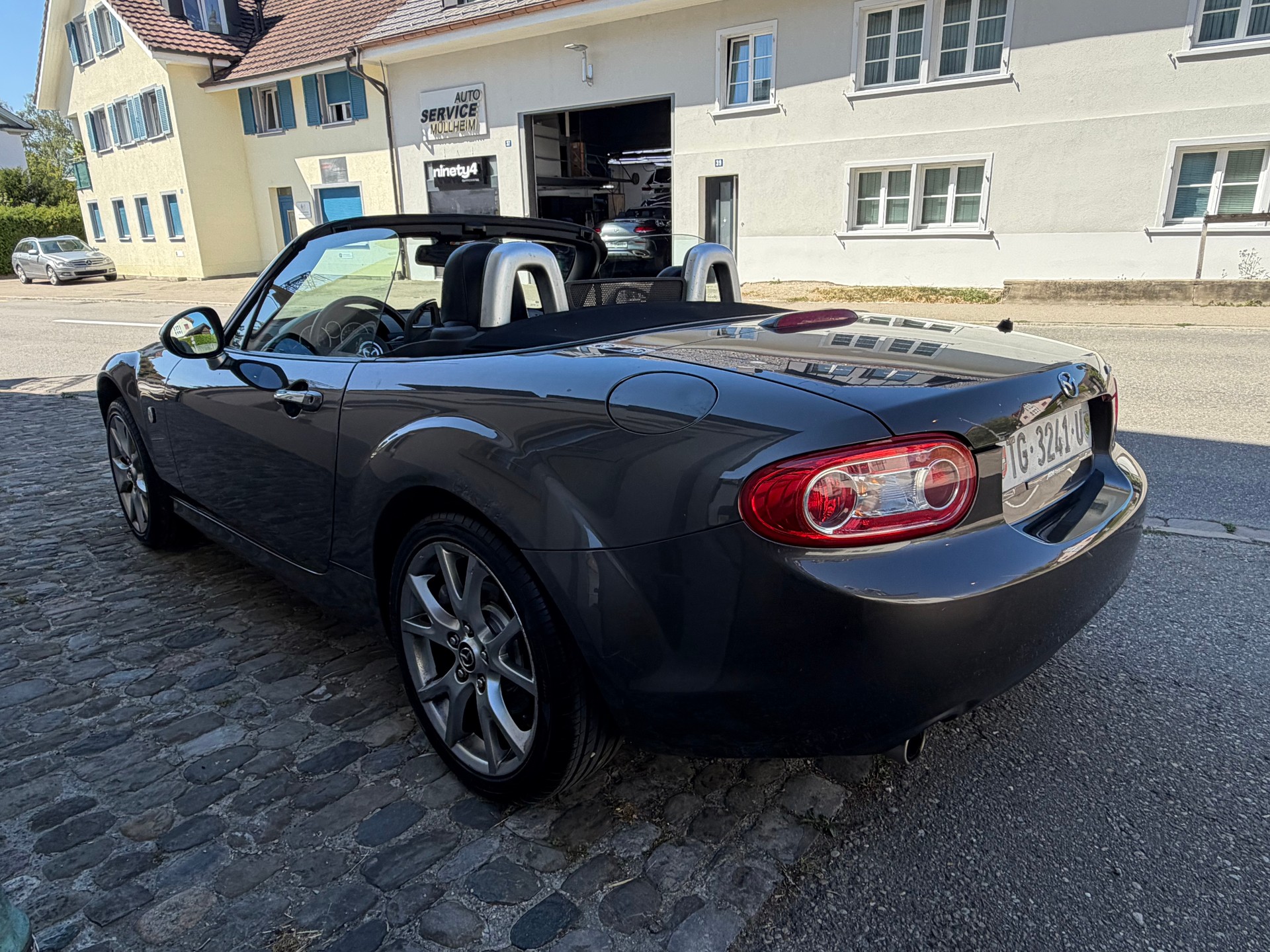 MAZDA MX-5 1.8i 16V Confort-image-3