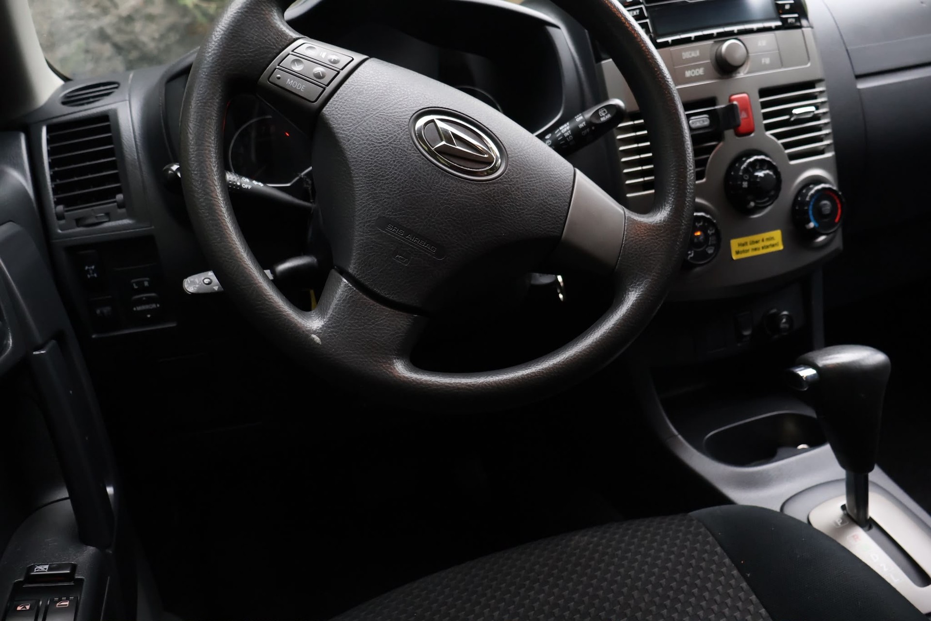 DAIHATSU Terios 1.5 16V 4Seasons 4WD Automatic-image-11