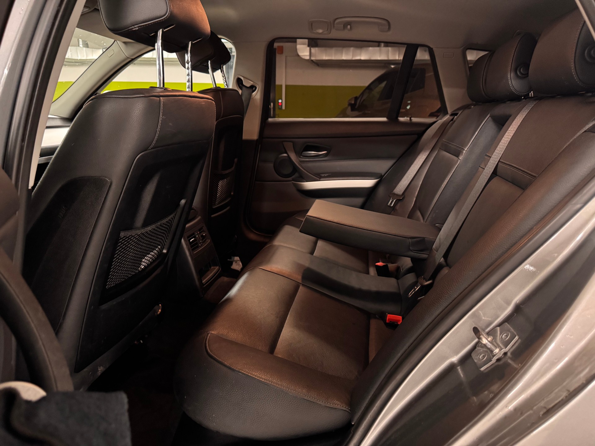 BMW 325i xDrive Touring Steptronic-image-8