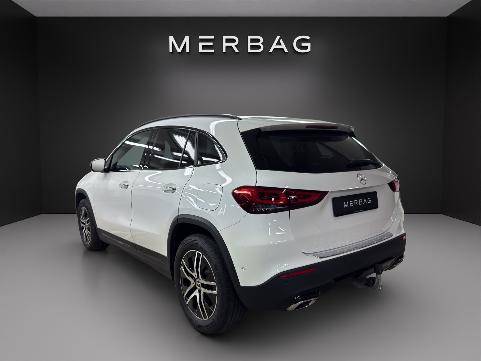 MERCEDES-BENZ GLA 200 4MProgressive 8G-image-2