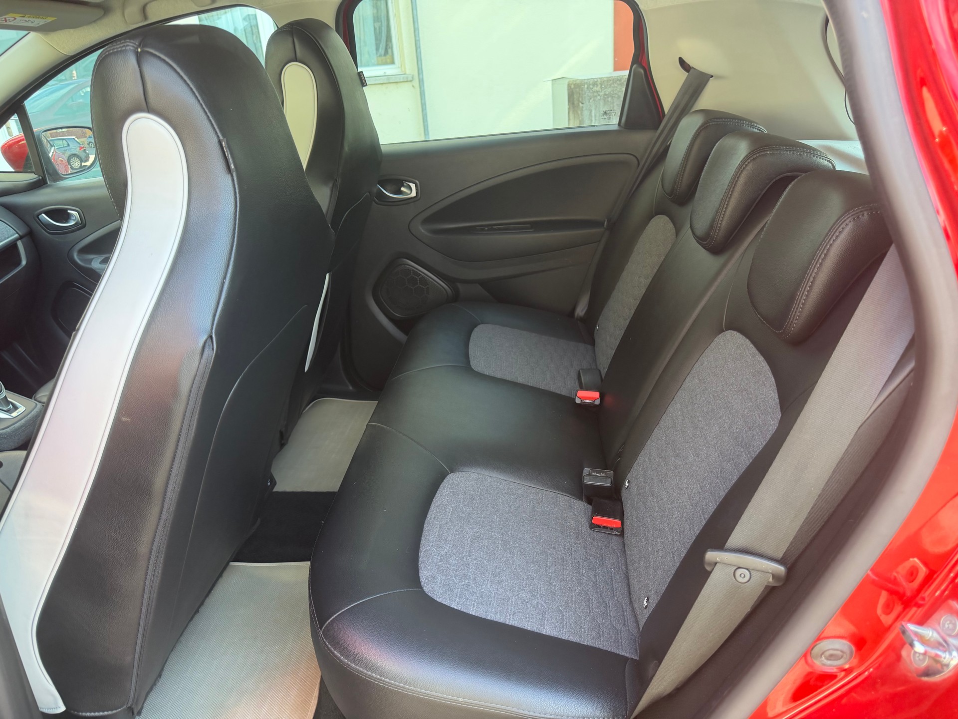 RENAULT Zoe Riviera R135 (incl. Batterie)-image-8