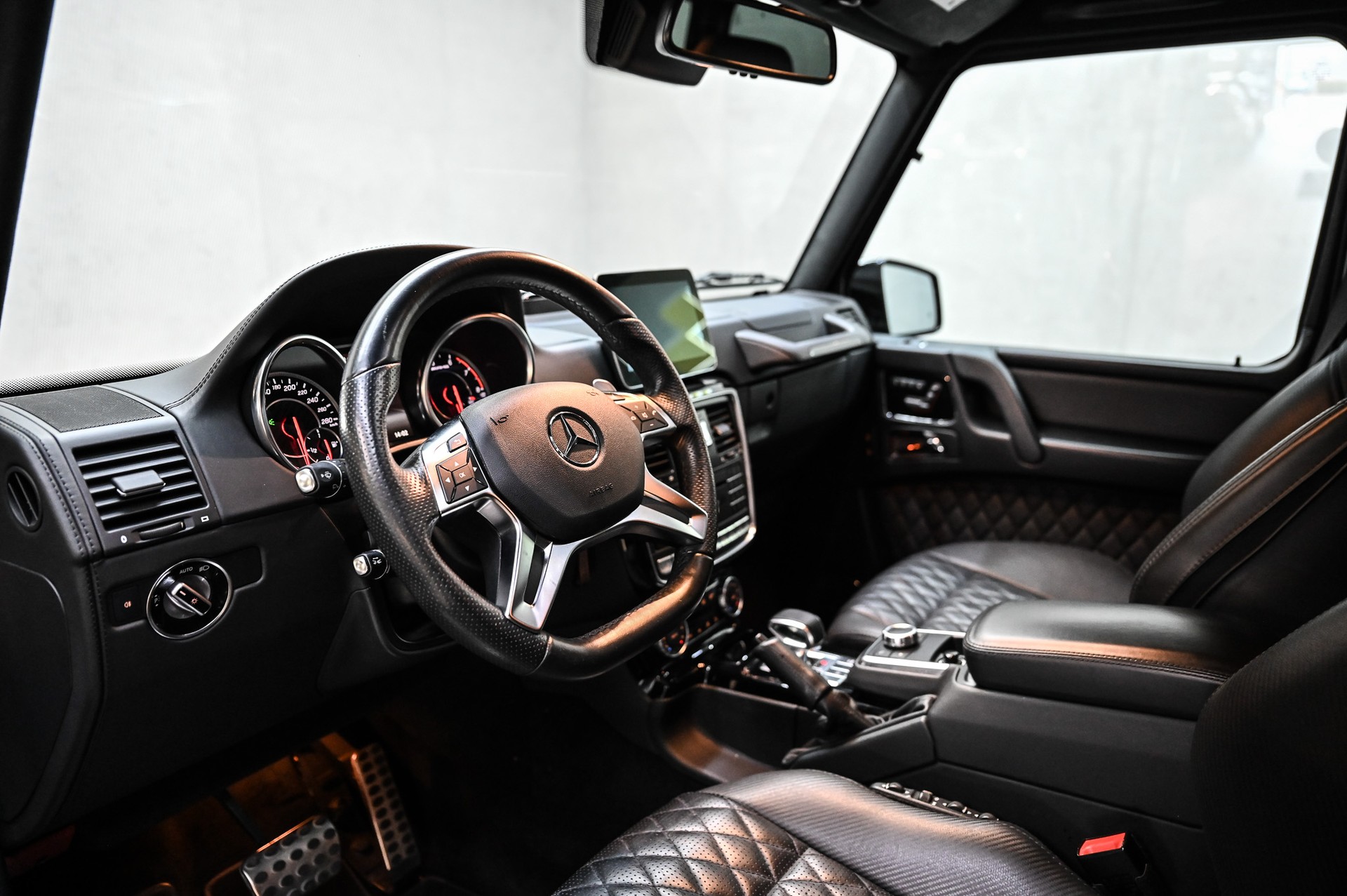 MERCEDES-BENZ G 63 AMG Exclusive Edition 463-image-21
