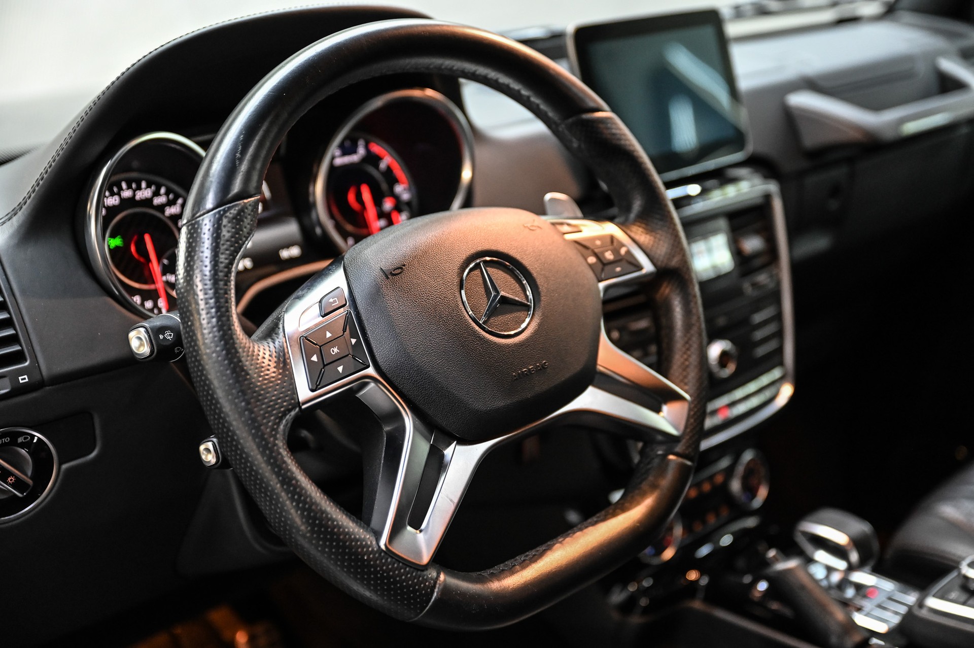 MERCEDES-BENZ G 63 AMG Exclusive Edition 463-image-18