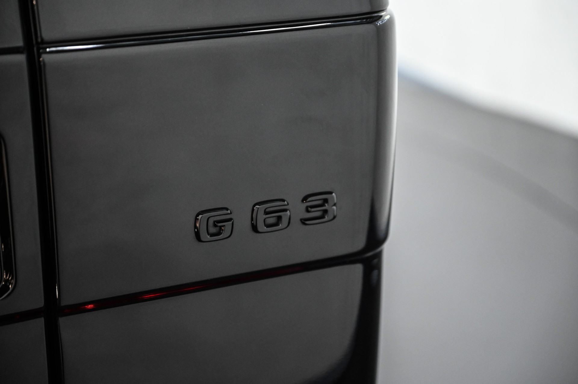 MERCEDES-BENZ G 63 AMG Exclusive Edition 463-image-17